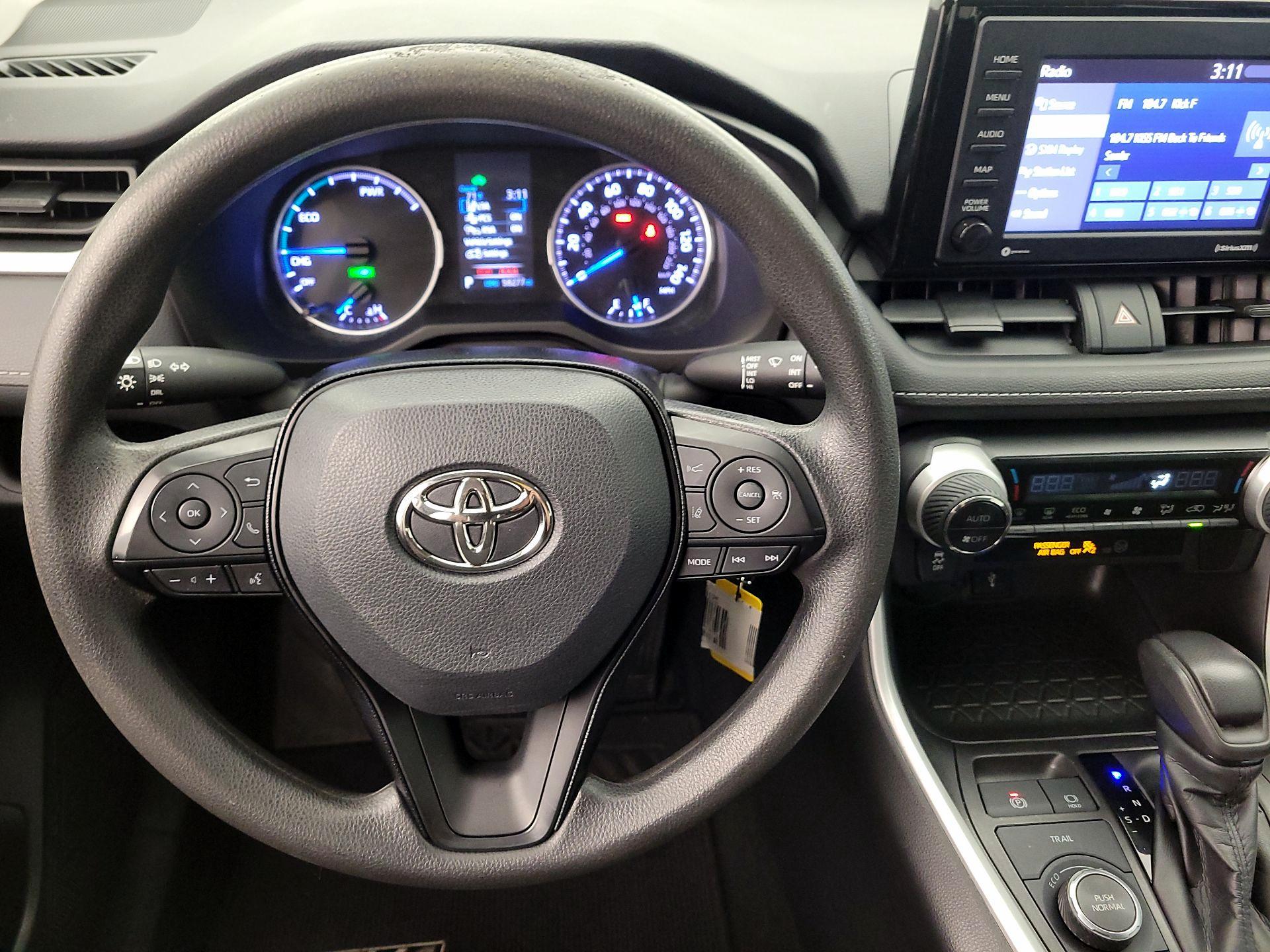 Thumbnail: 2021 Toyota RAV4 - 10