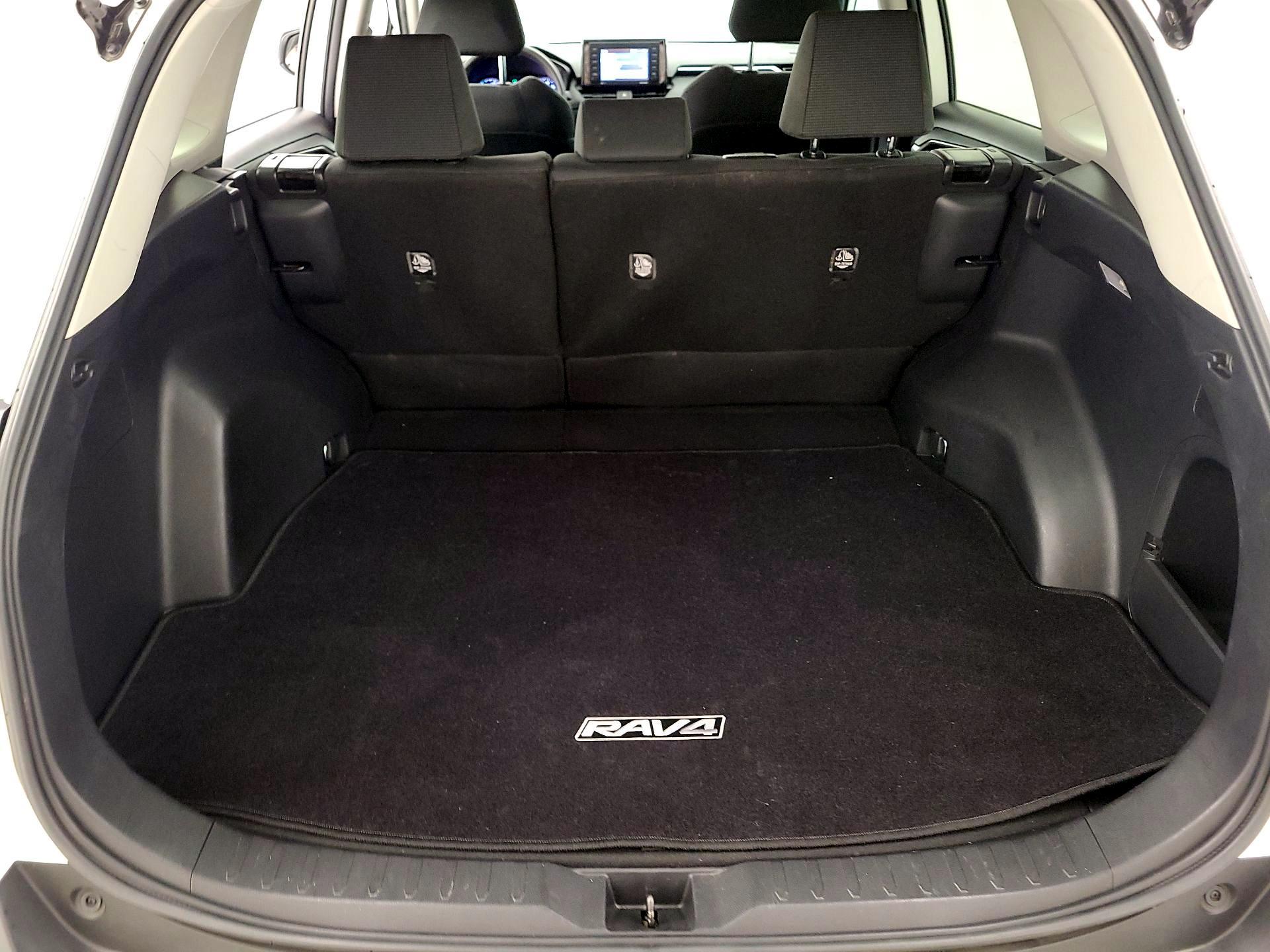 Thumbnail: 2021 Toyota RAV4 - 20