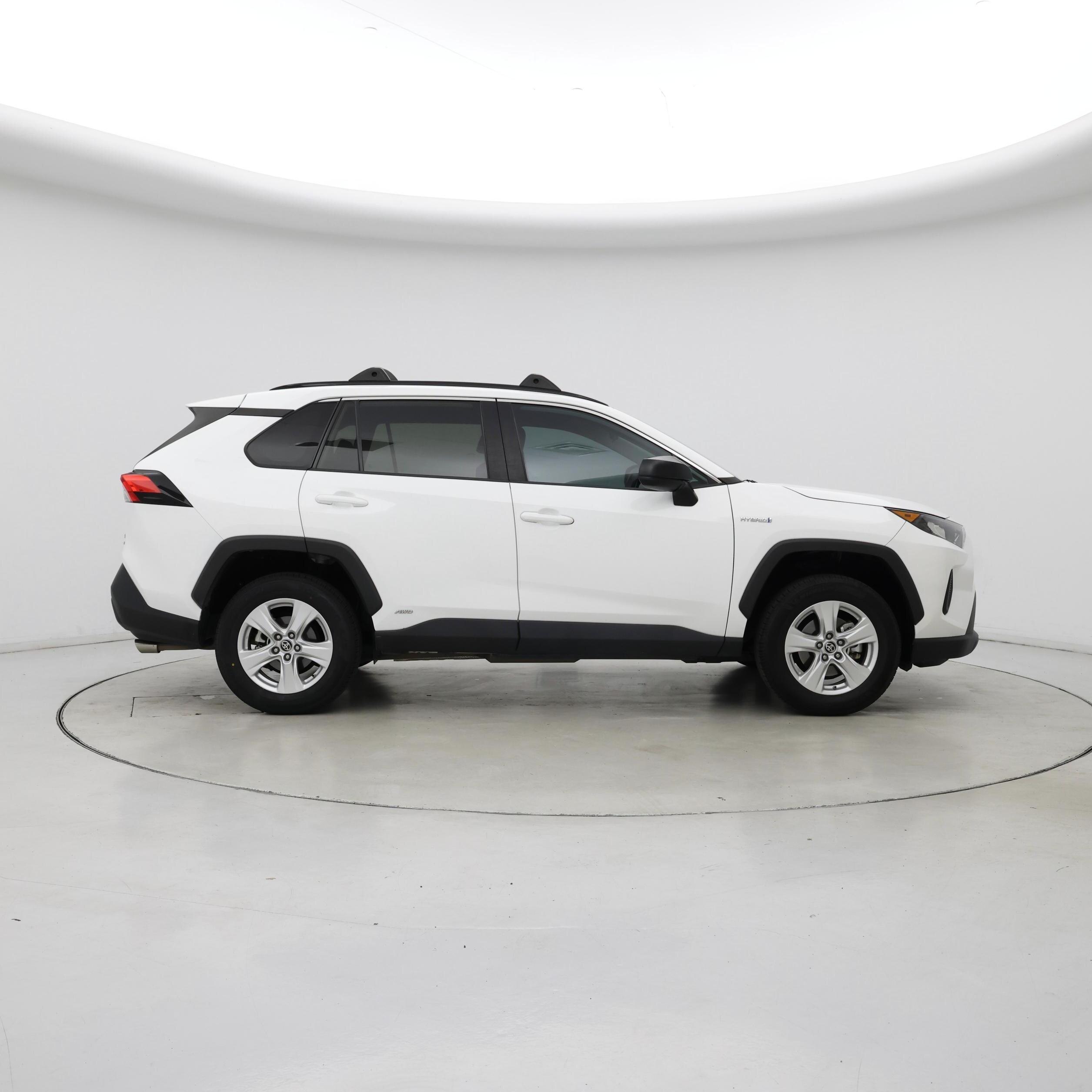 Thumbnail: 2021 Toyota RAV4 - 7