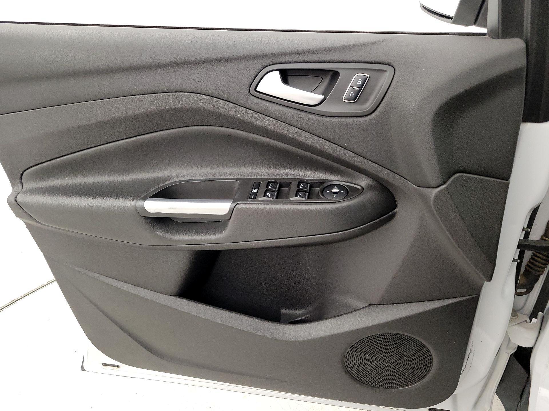 Thumbnail: 2015 Ford Escape - 12