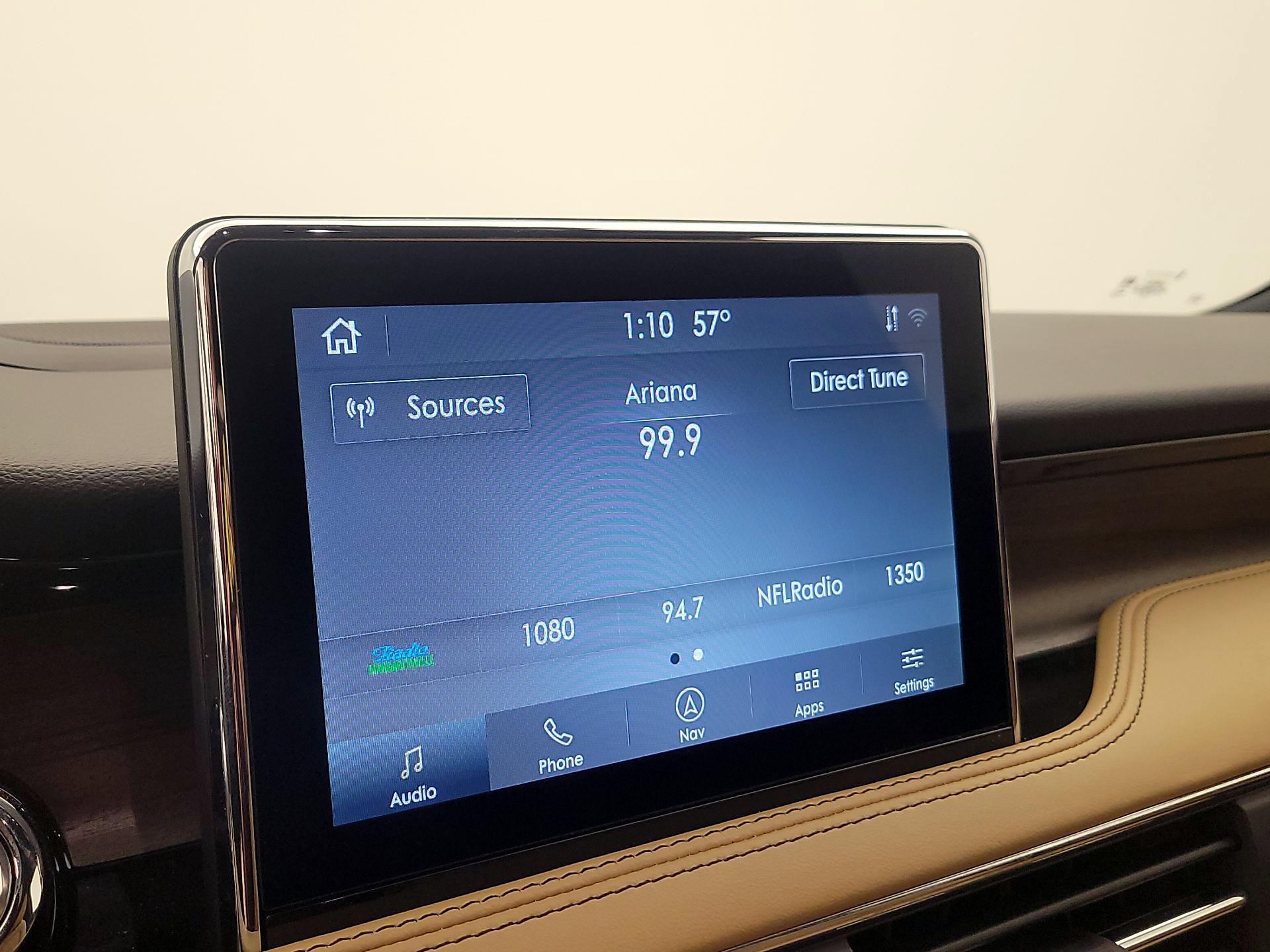 Thumbnail: 2022 Lincoln Corsair - 16