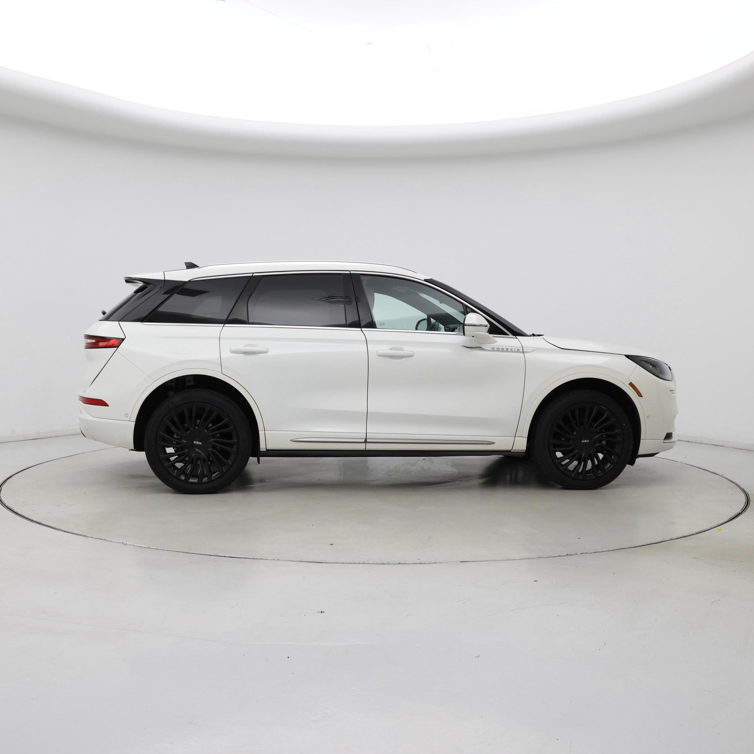 Thumbnail: 2022 Lincoln Corsair - 7