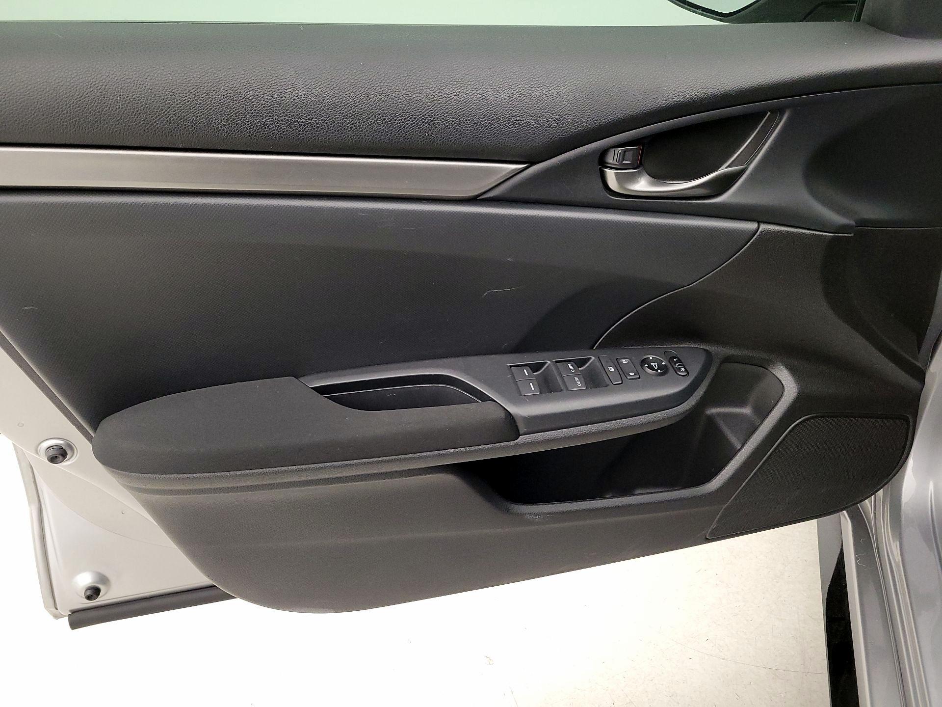 Thumbnail: 2018 Honda Civic - 12