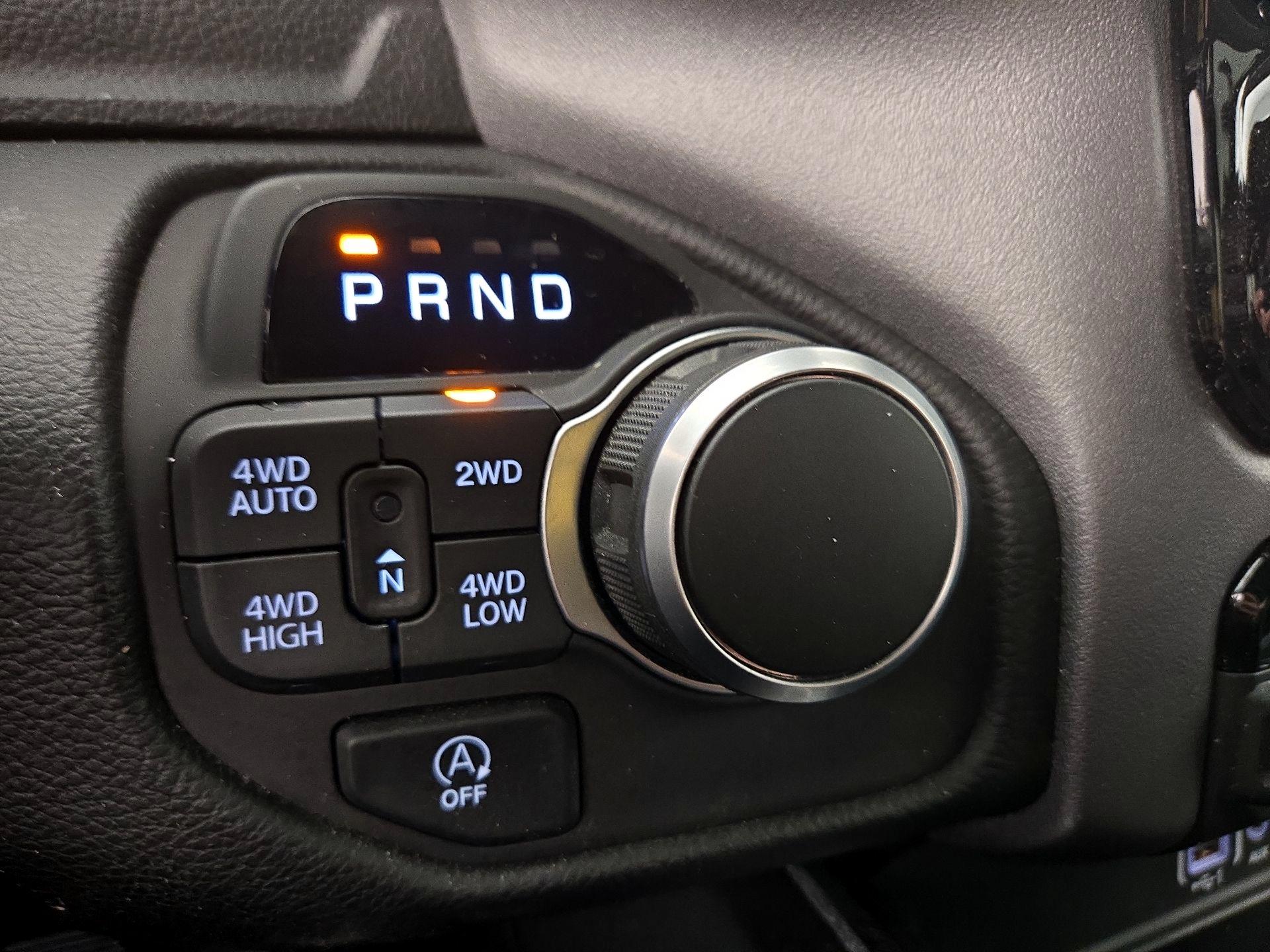 Thumbnail: 2025 RAM 1500 - 17