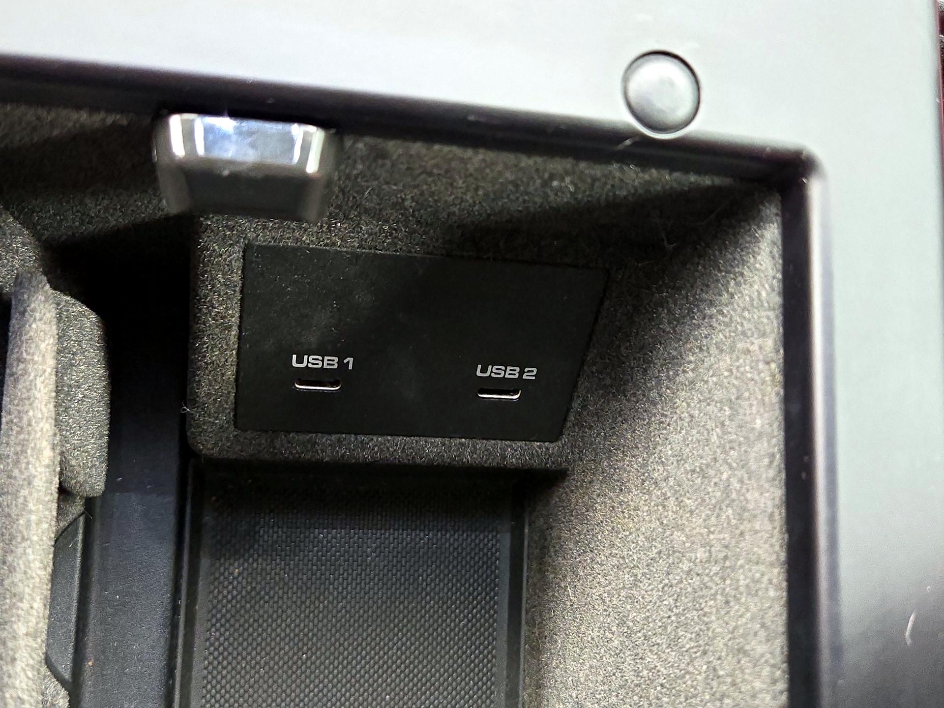 Thumbnail: 2022 Porsche Macan - 19