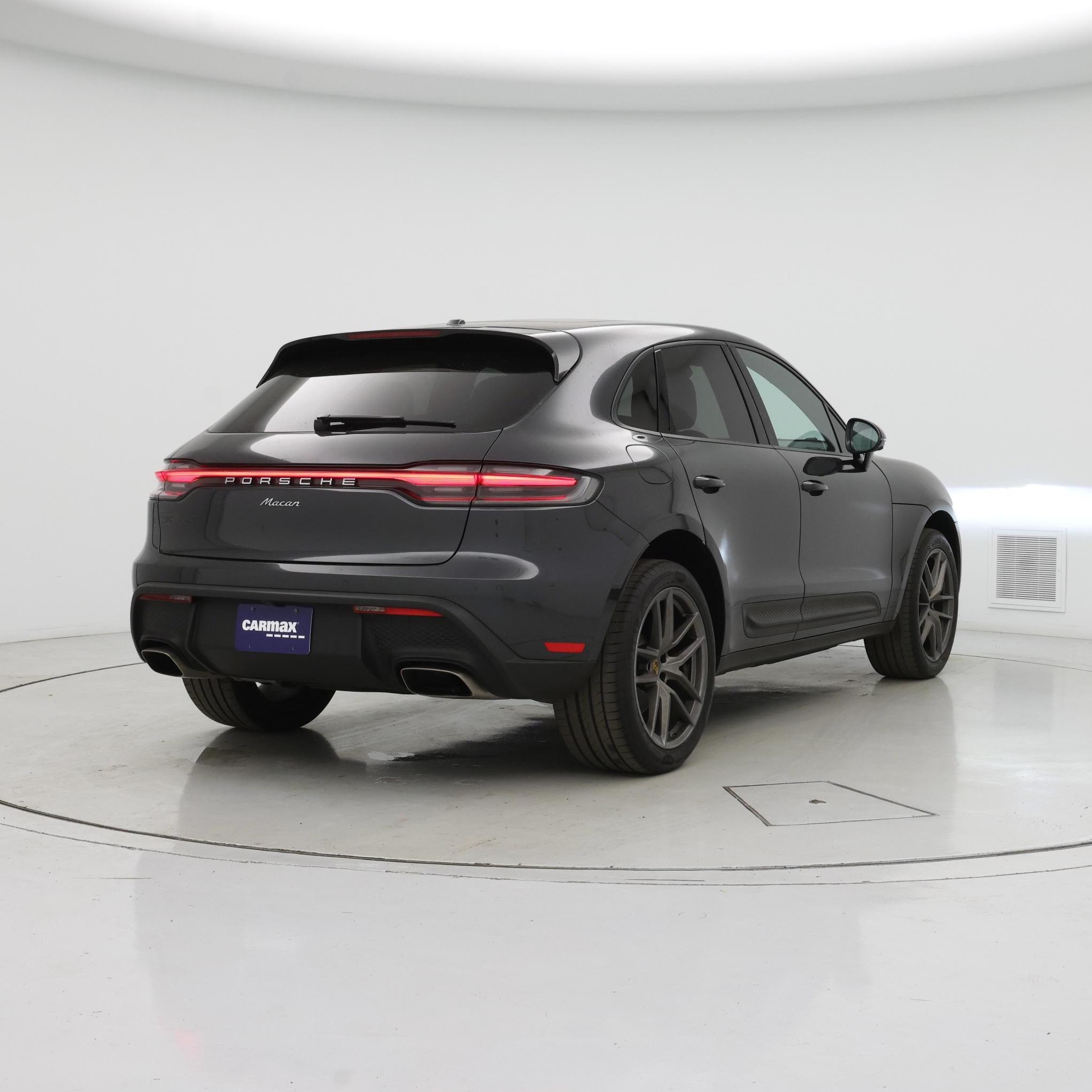 Thumbnail: 2022 Porsche Macan - 8