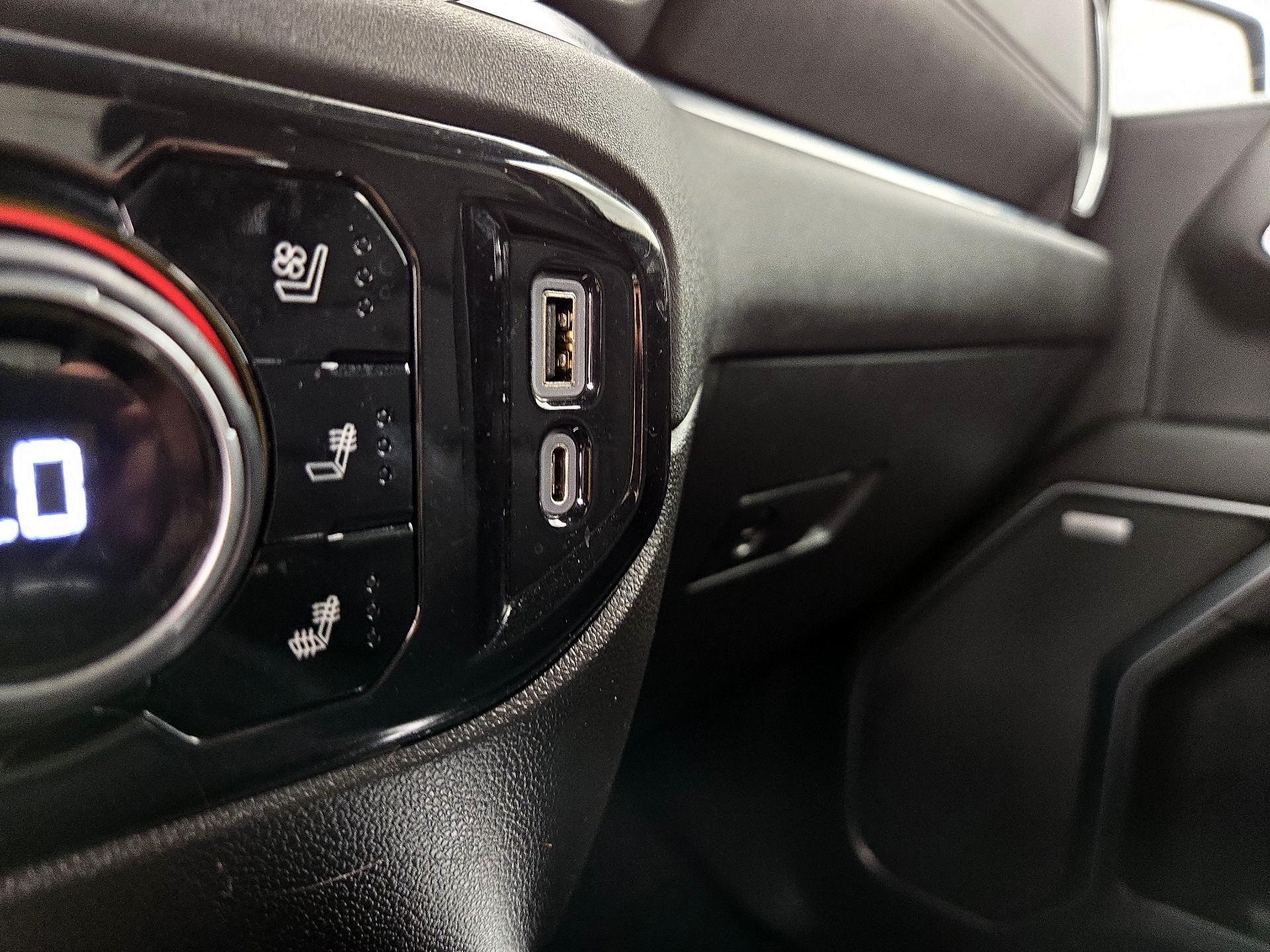 Thumbnail: 2022 Chevrolet Silverado 1500 - 18