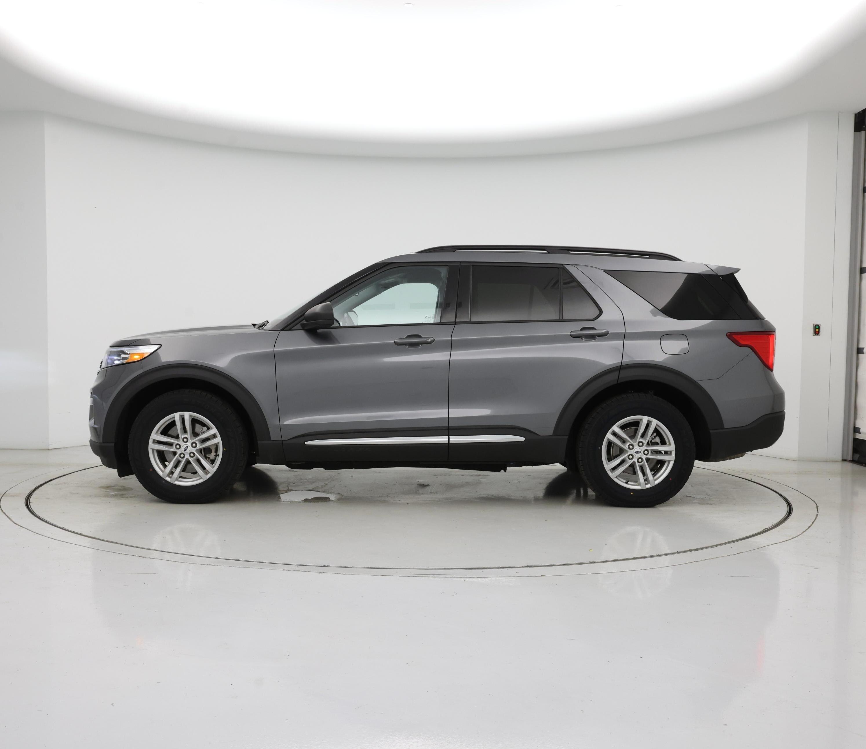 Thumbnail: 2024 Ford Explorer - 3