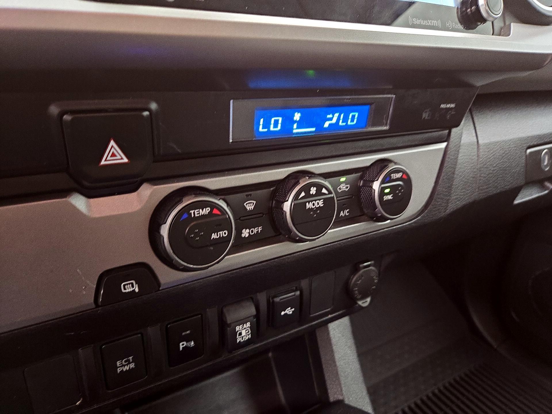 Thumbnail: 2022 Toyota Tacoma - 17