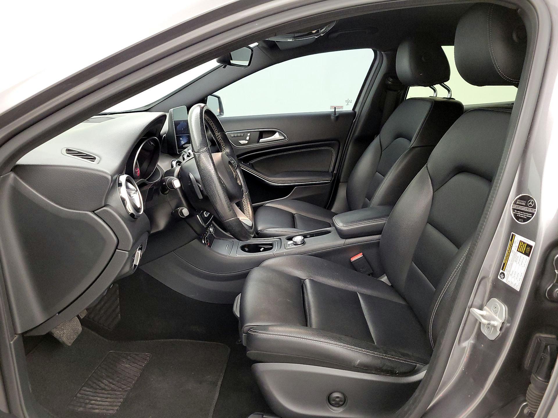 Thumbnail: 2018 Mercedes-Benz GLA - 11