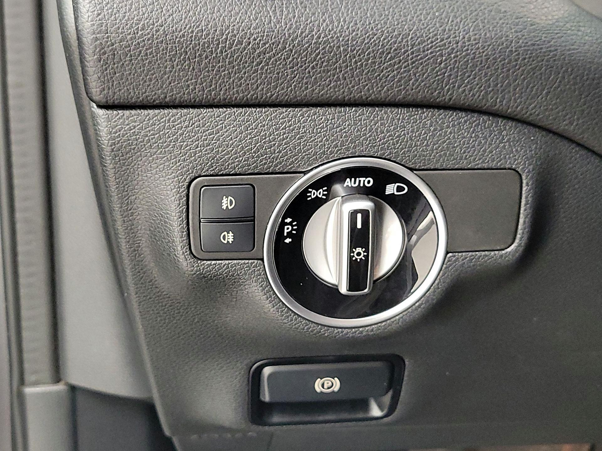 Thumbnail: 2018 Mercedes-Benz GLA - 13