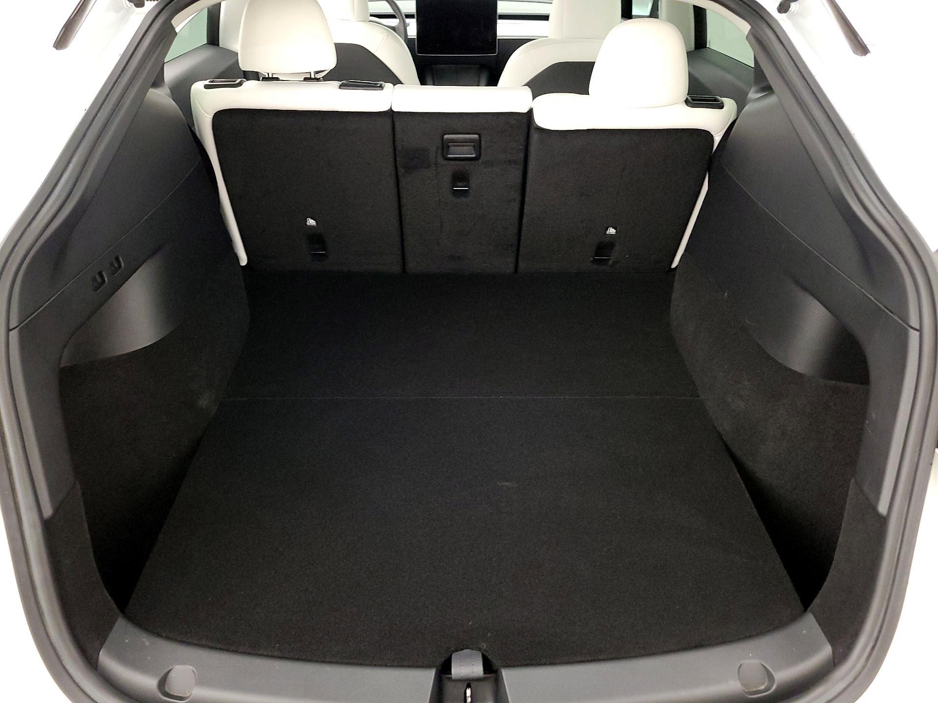 Thumbnail: 2022 Tesla Model Y - 20