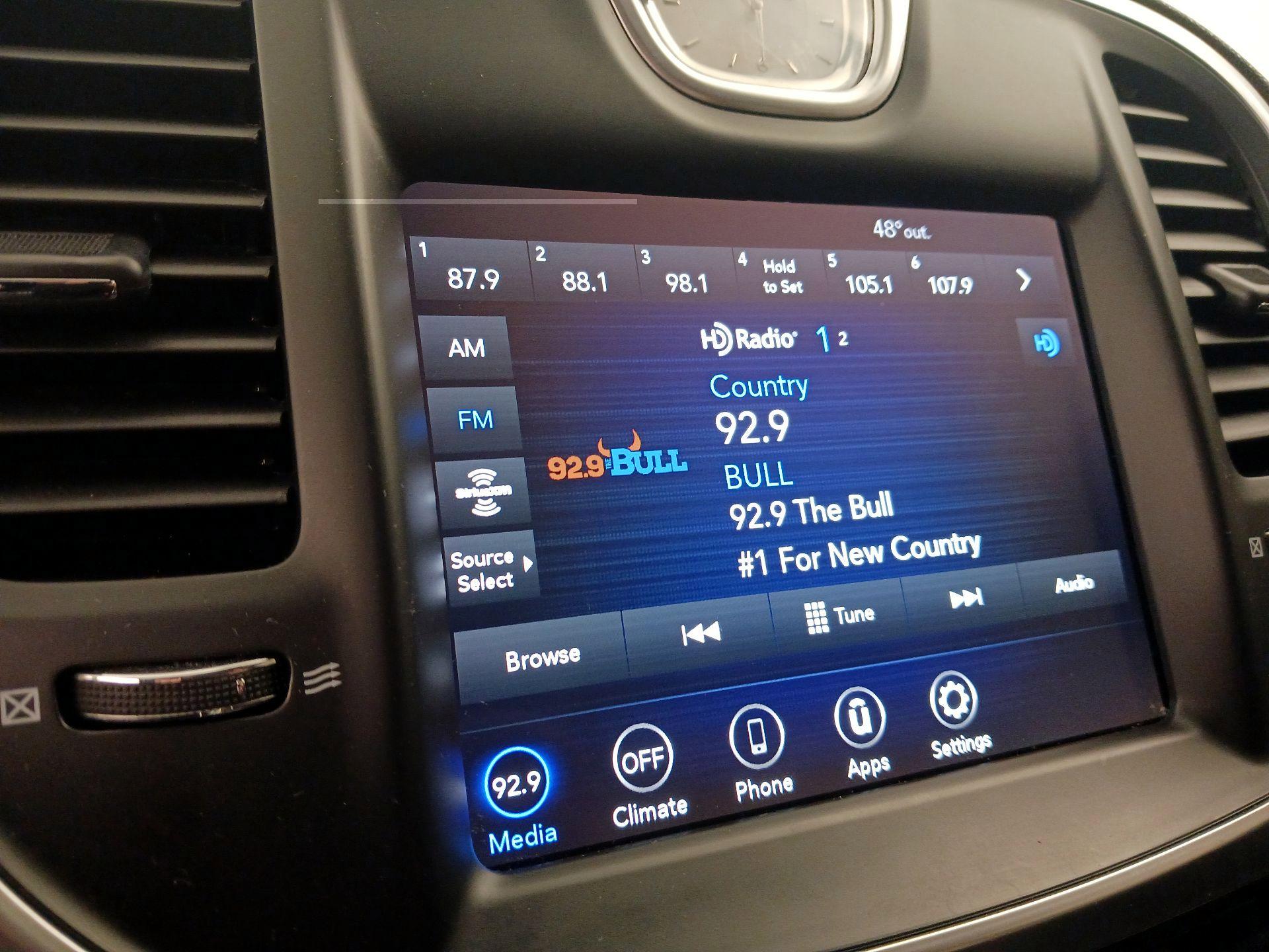 Thumbnail: 2020 Chrysler 300 - 15