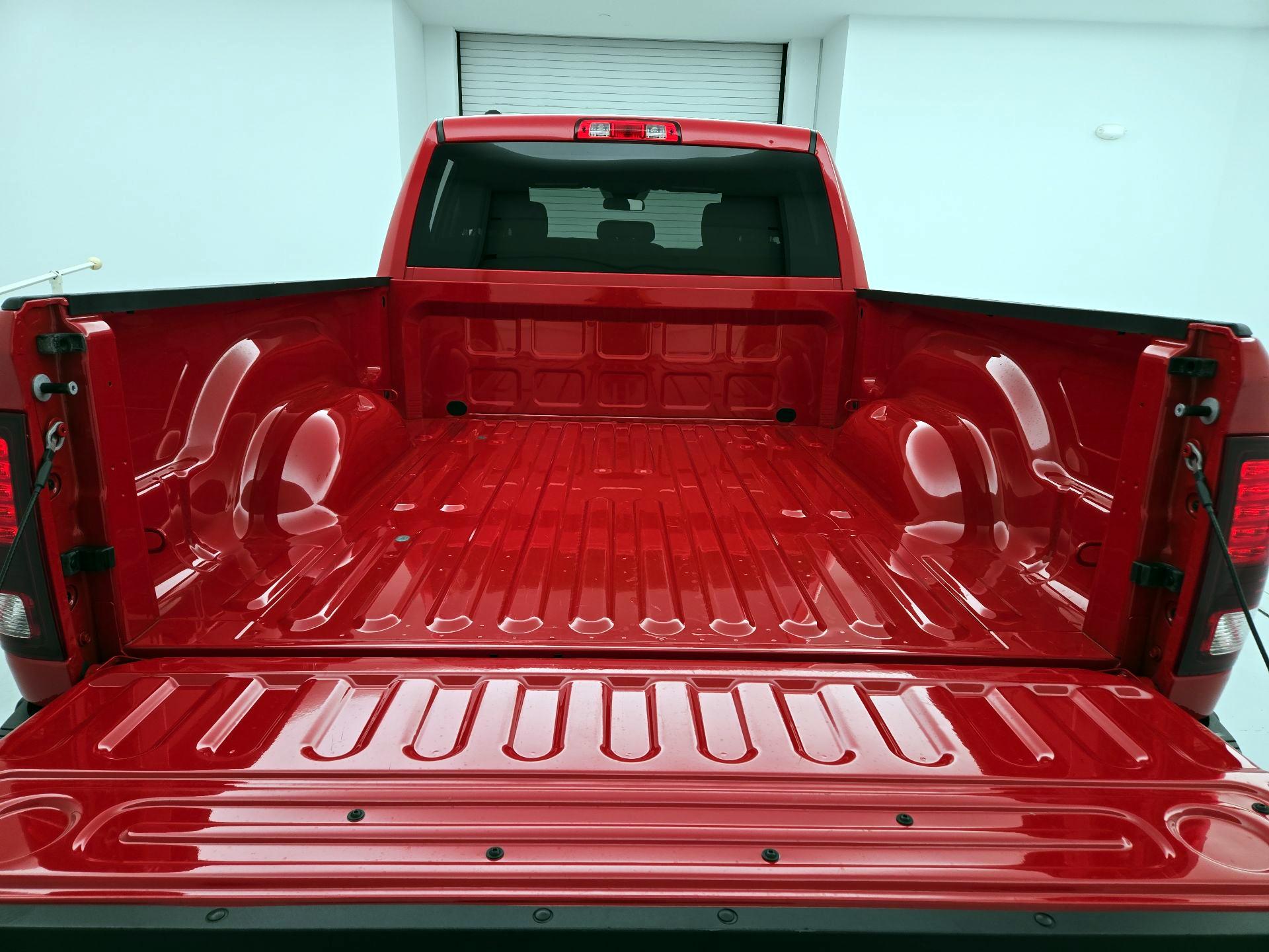 Thumbnail: 2022 RAM 1500 Classic - 20