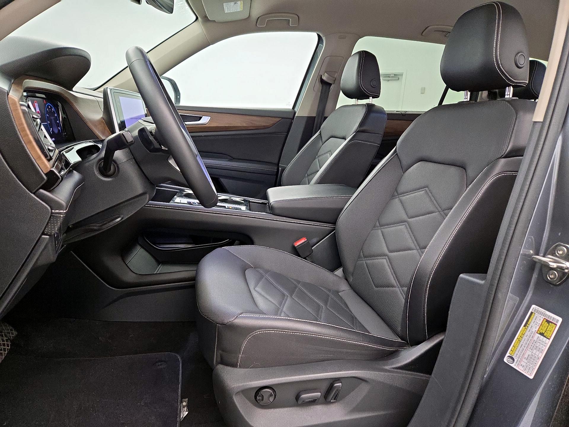 Thumbnail: 2024 Volkswagen Atlas - 11