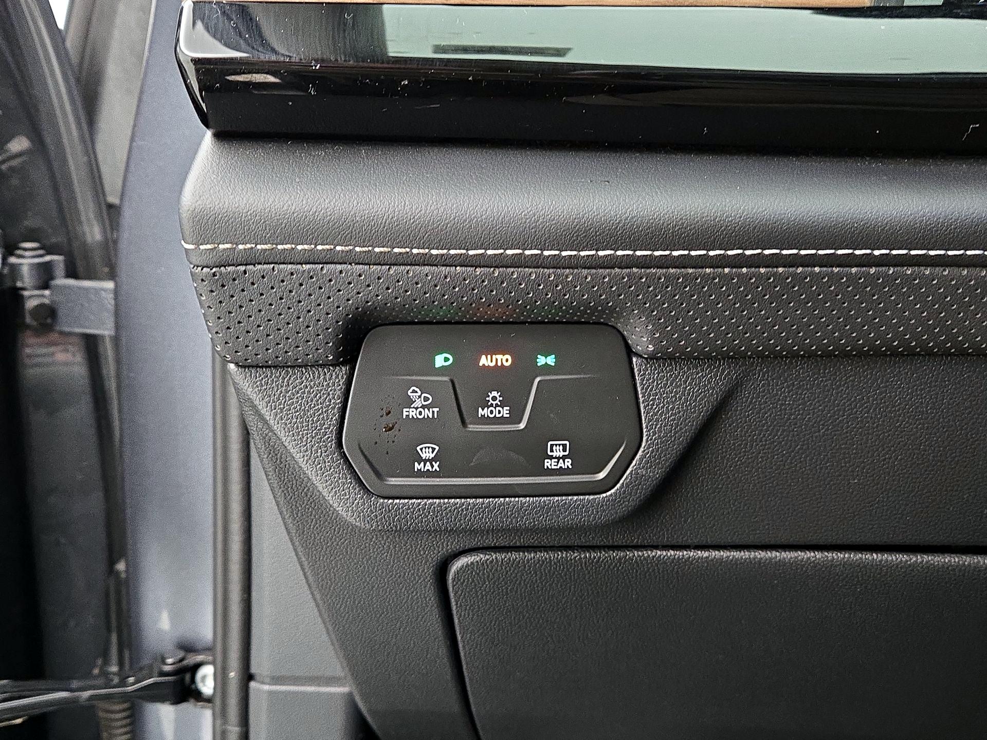 Thumbnail: 2024 Volkswagen Atlas - 13