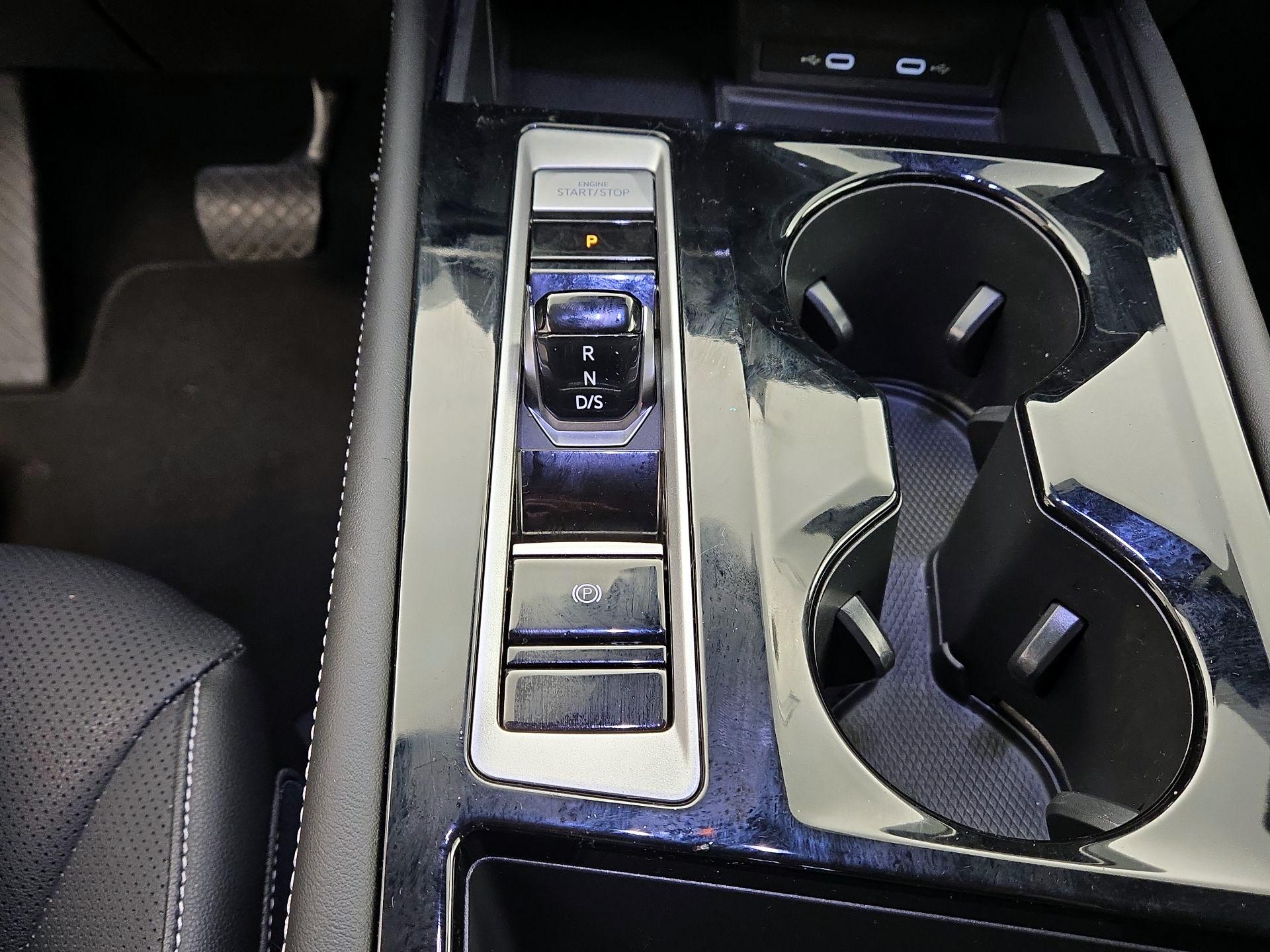 Thumbnail: 2024 Volkswagen Atlas - 17