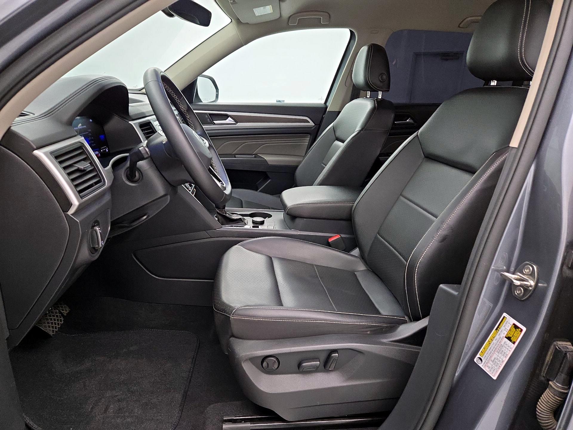 Thumbnail: 2023 Volkswagen Atlas - 11