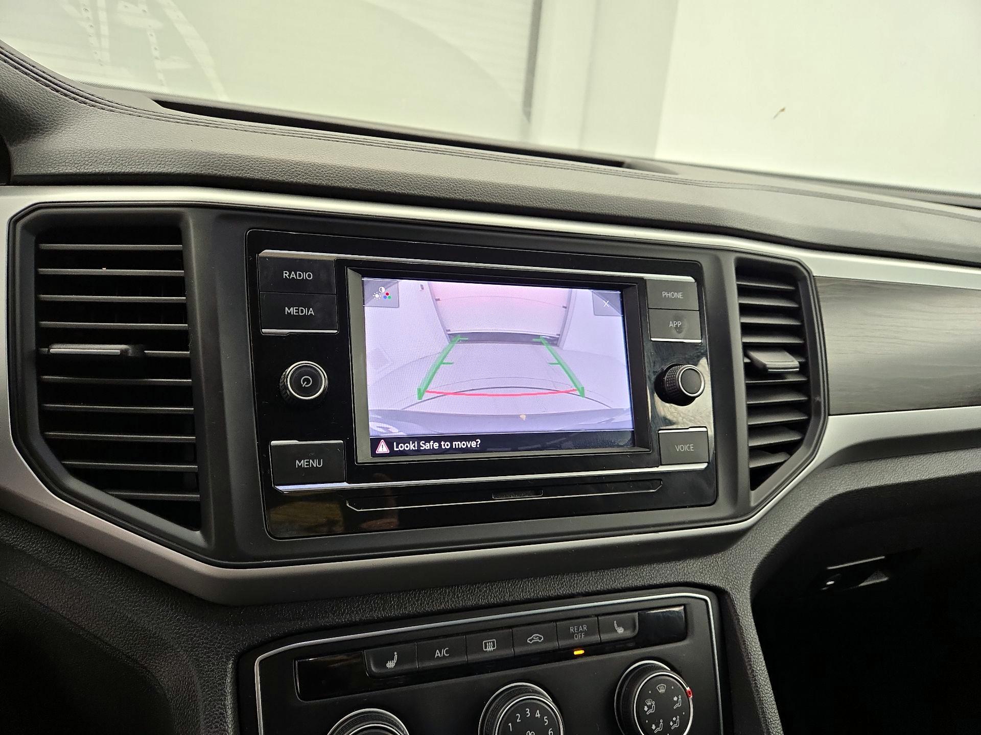 Thumbnail: 2023 Volkswagen Atlas - 14