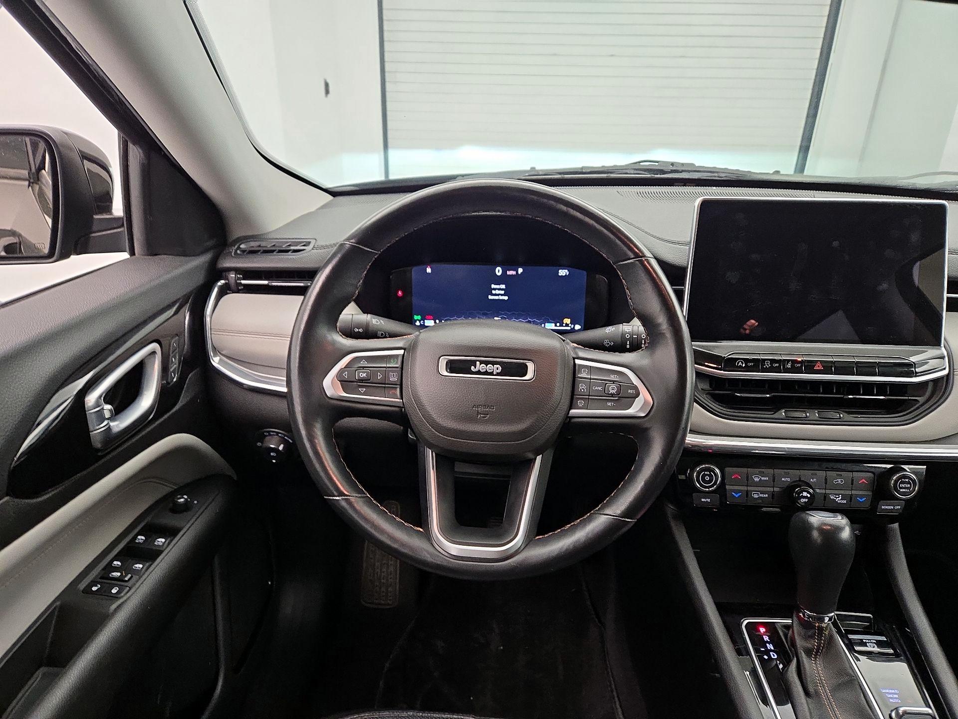 Thumbnail: 2022 Jeep Compass - 10