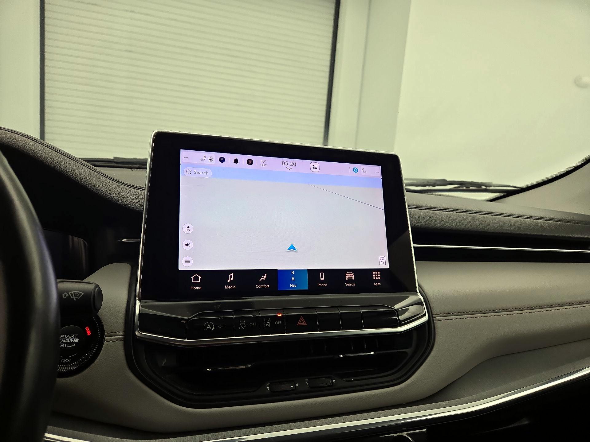 Thumbnail: 2022 Jeep Compass - 14