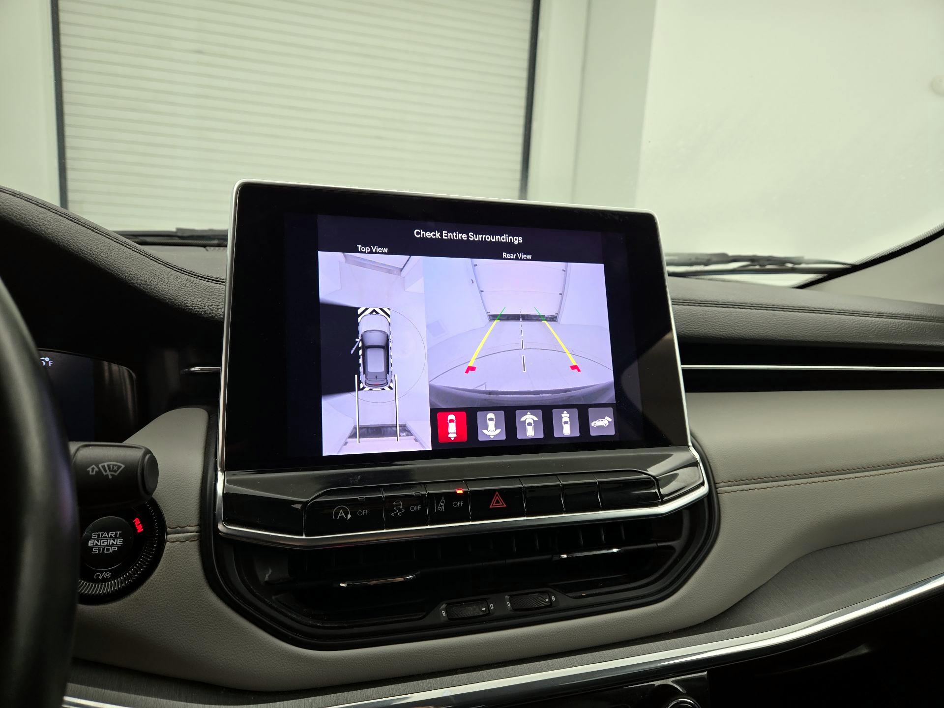 Thumbnail: 2022 Jeep Compass - 15