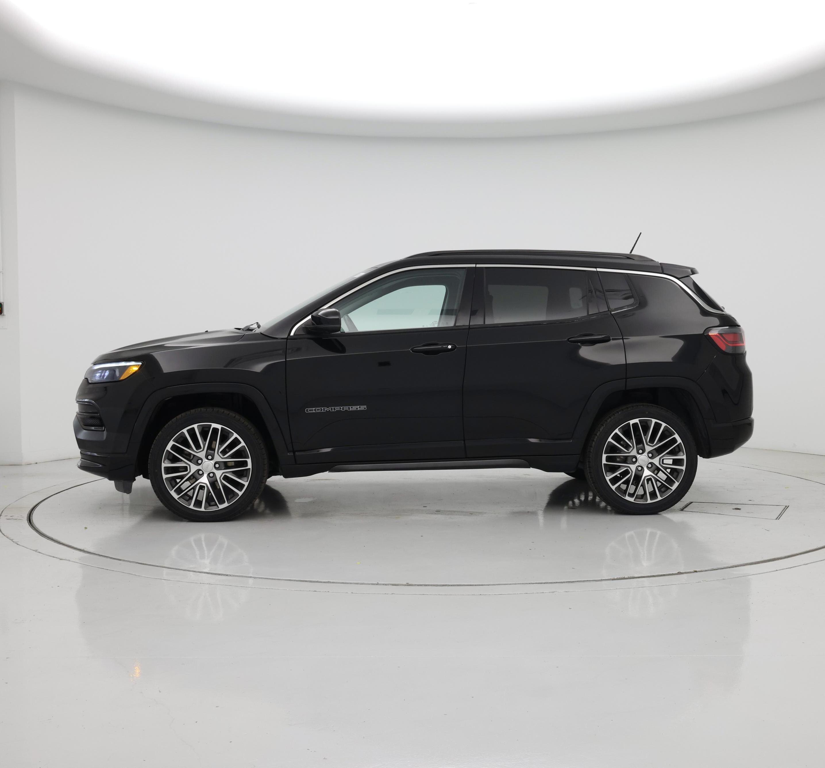 Thumbnail: 2022 Jeep Compass - 3