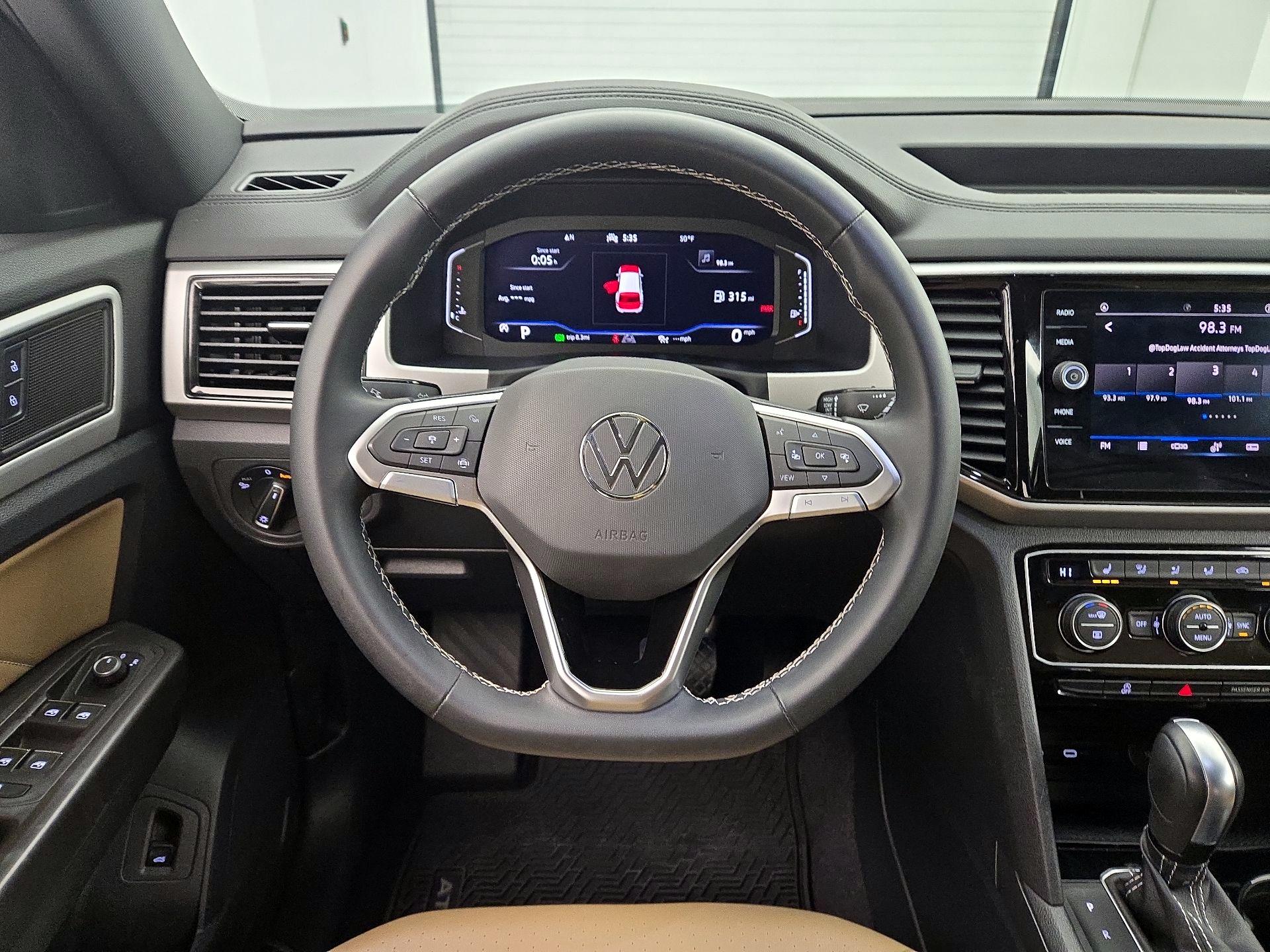 Thumbnail: 2022 Volkswagen Atlas - 10