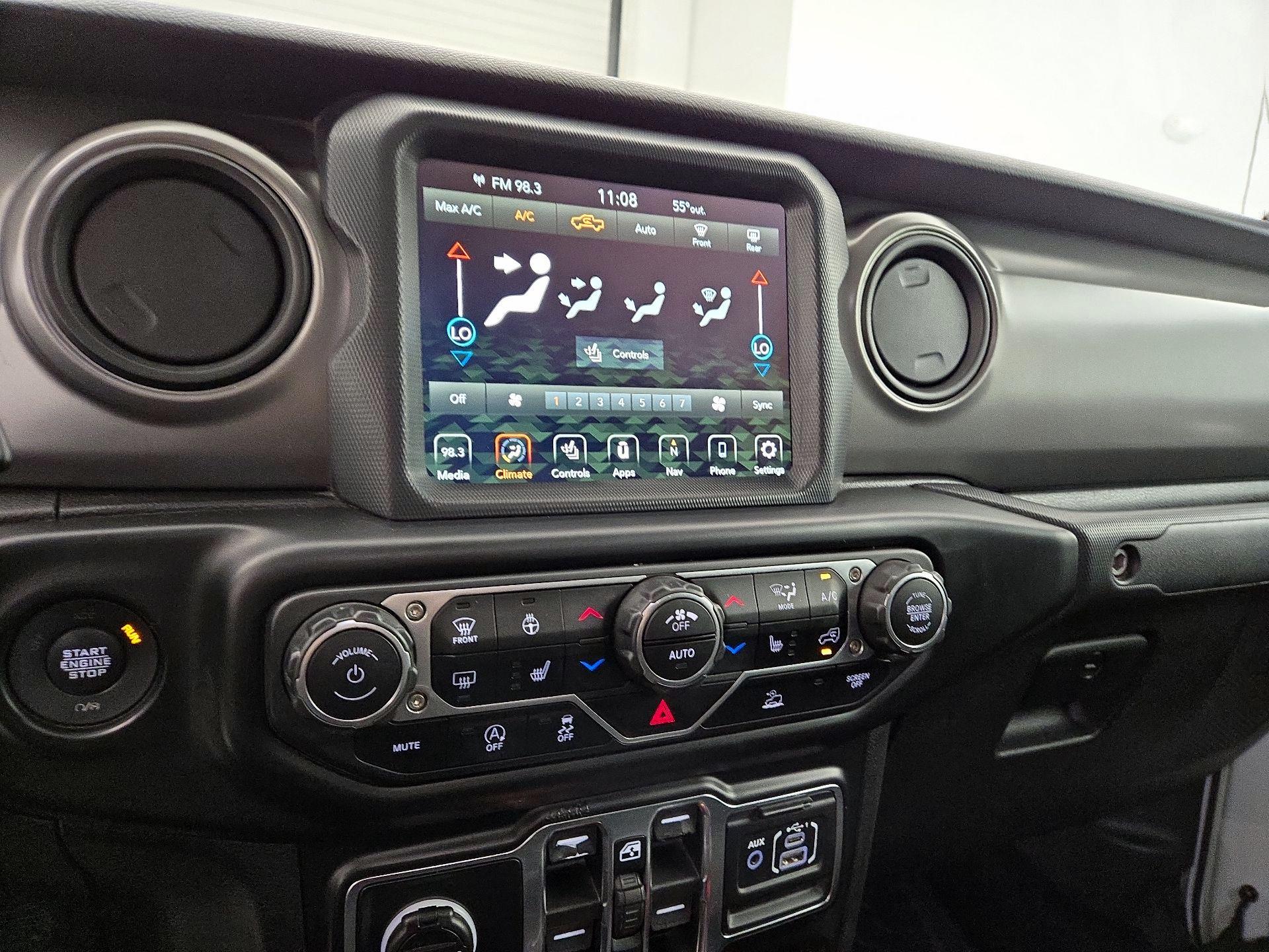 Thumbnail: 2021 Jeep Gladiator - 17