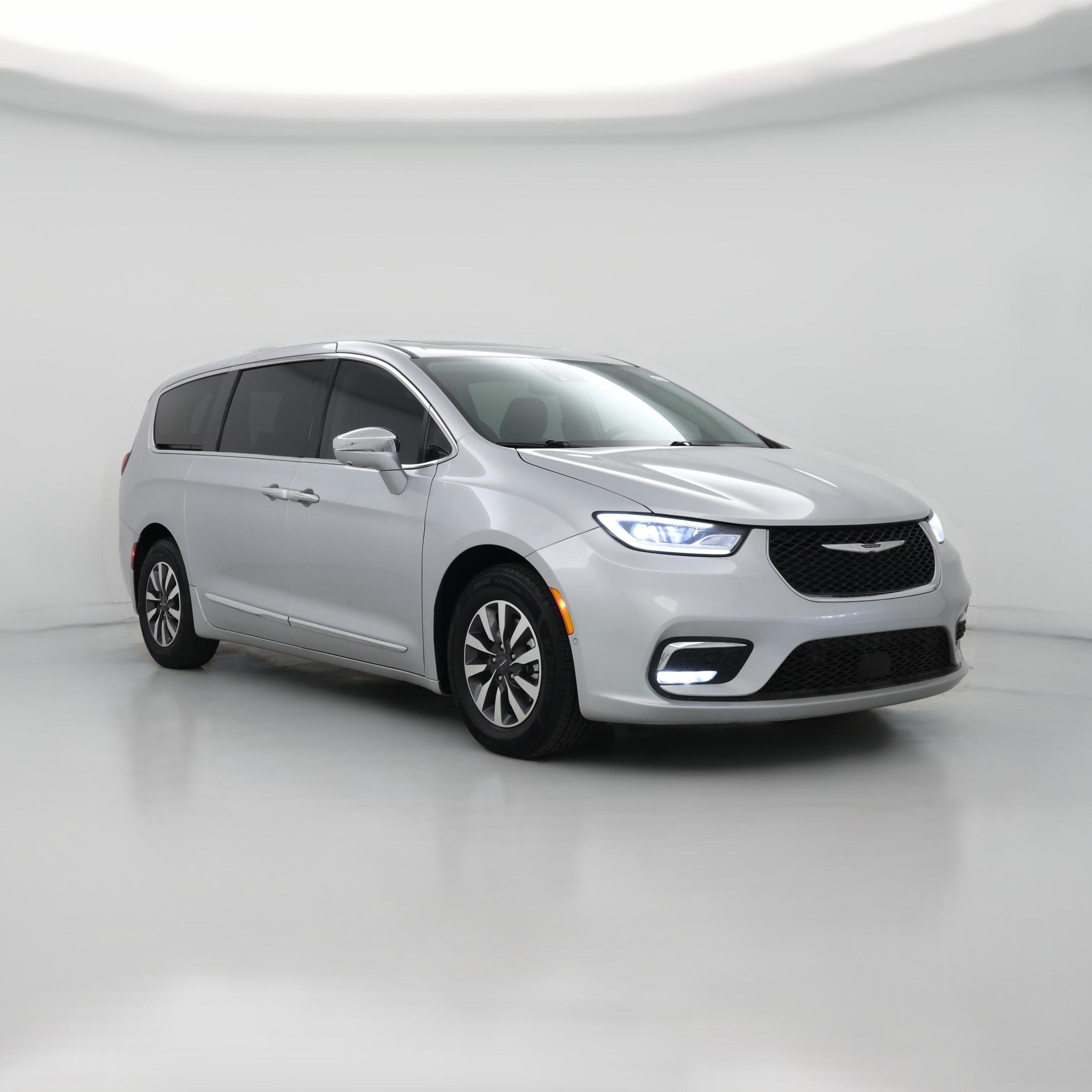 Thumbnail: 2022 Chrysler Pacifica - 1