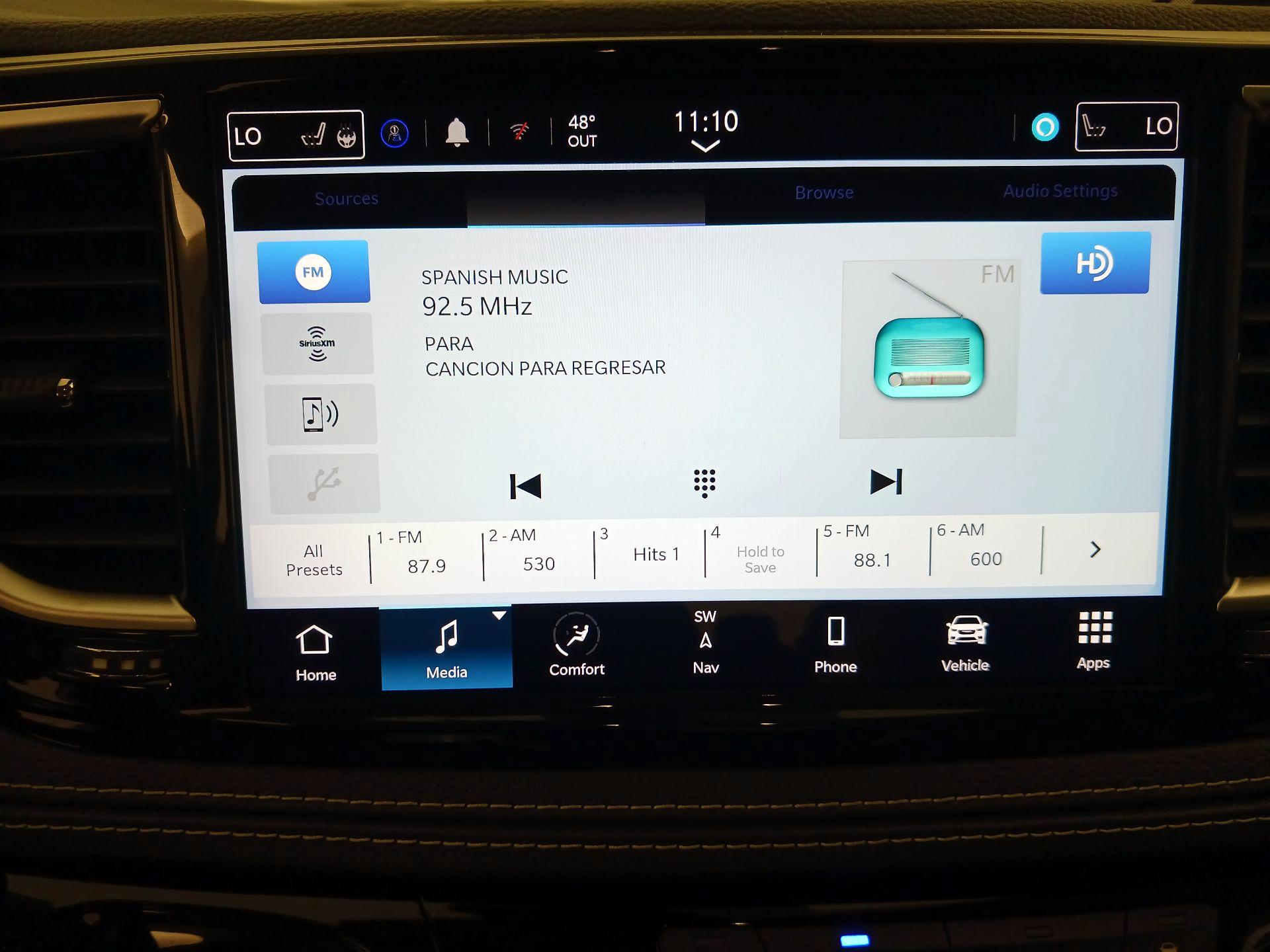 Thumbnail: 2022 Chrysler Pacifica - 16