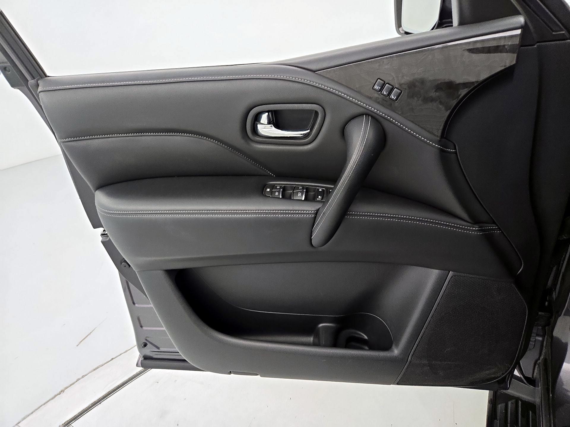 Thumbnail: 2024 INFINITI QX80 - 12