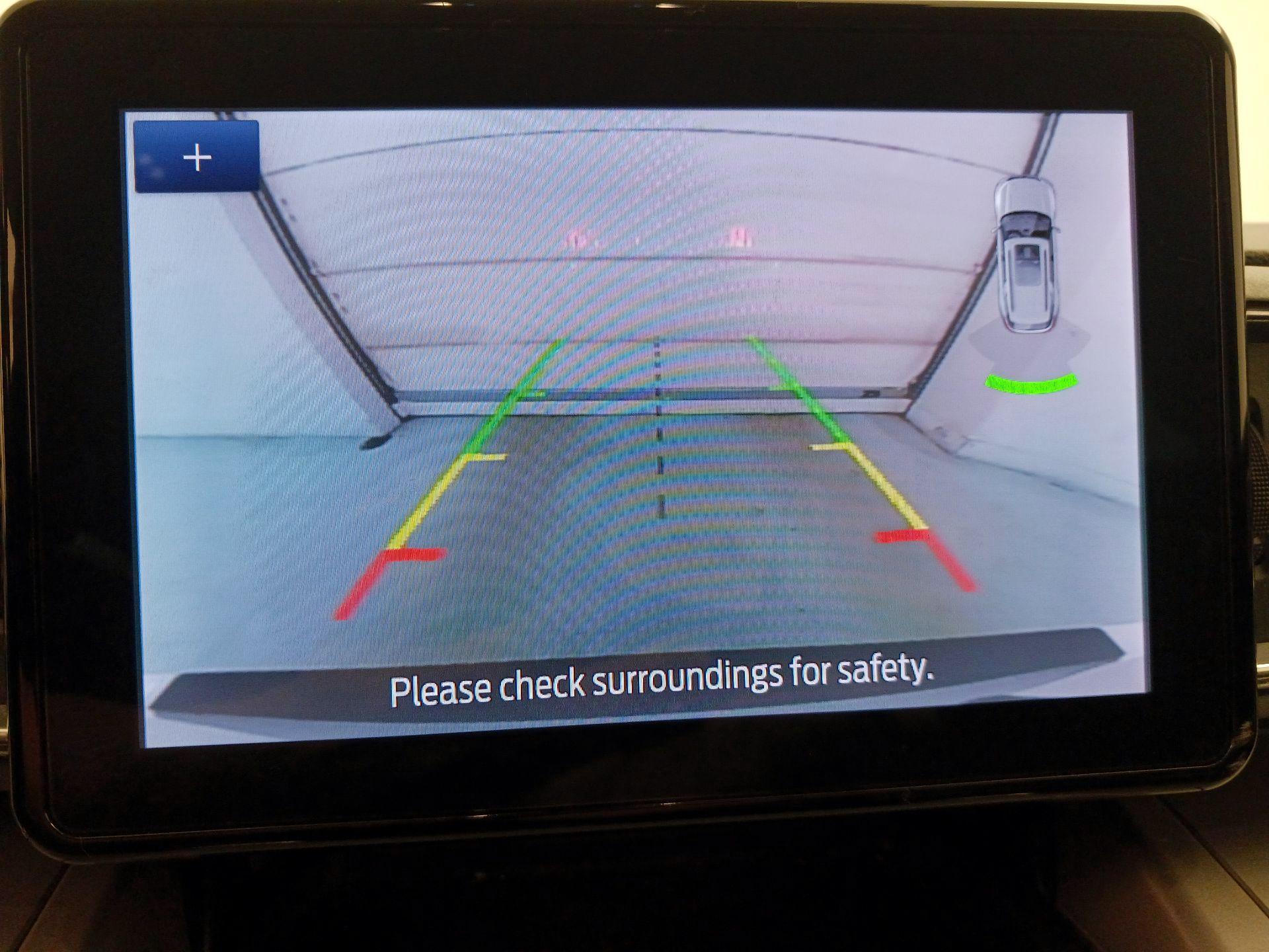 Thumbnail: 2020 Ford Explorer - 14