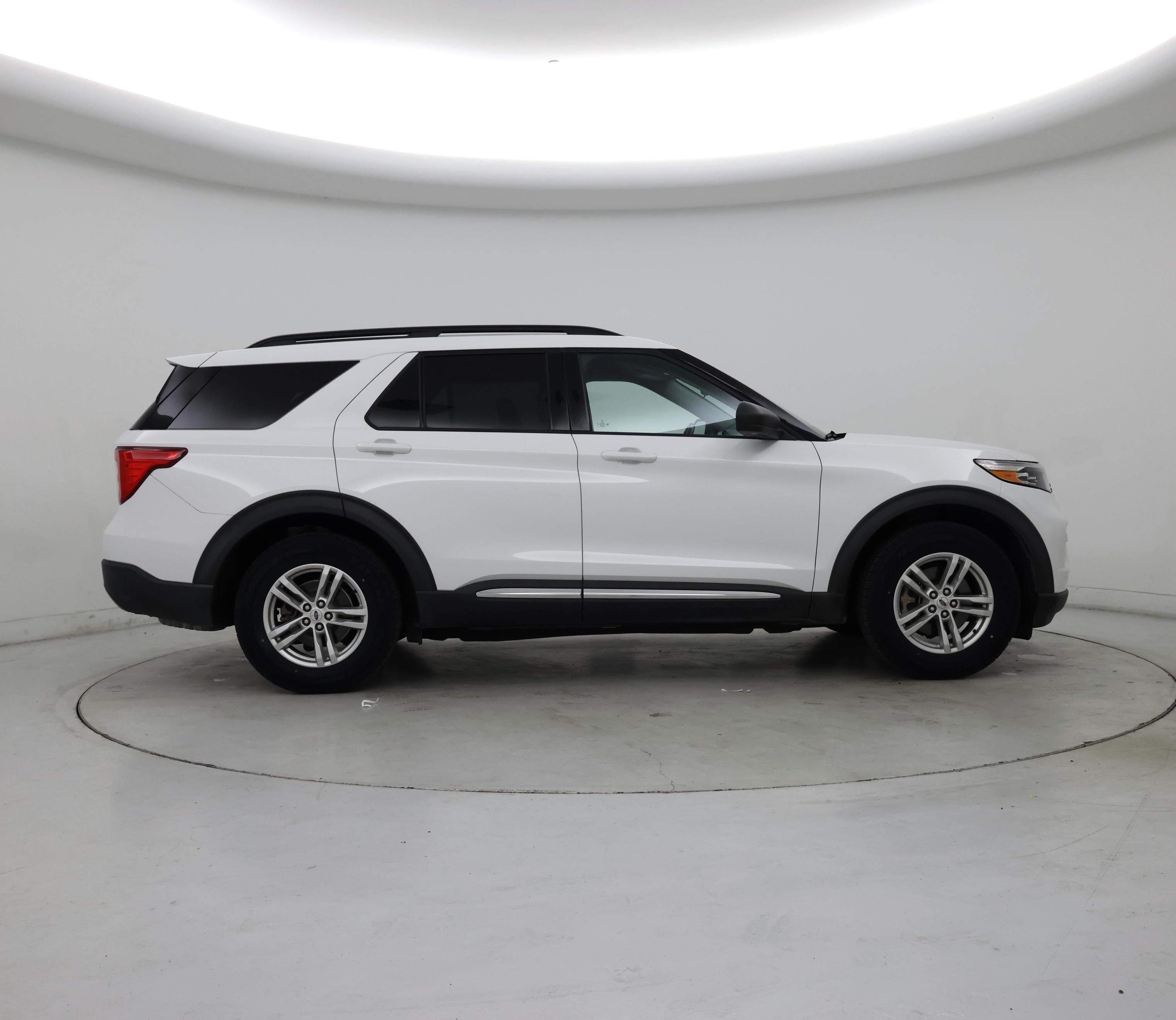 Thumbnail: 2020 Ford Explorer - 7