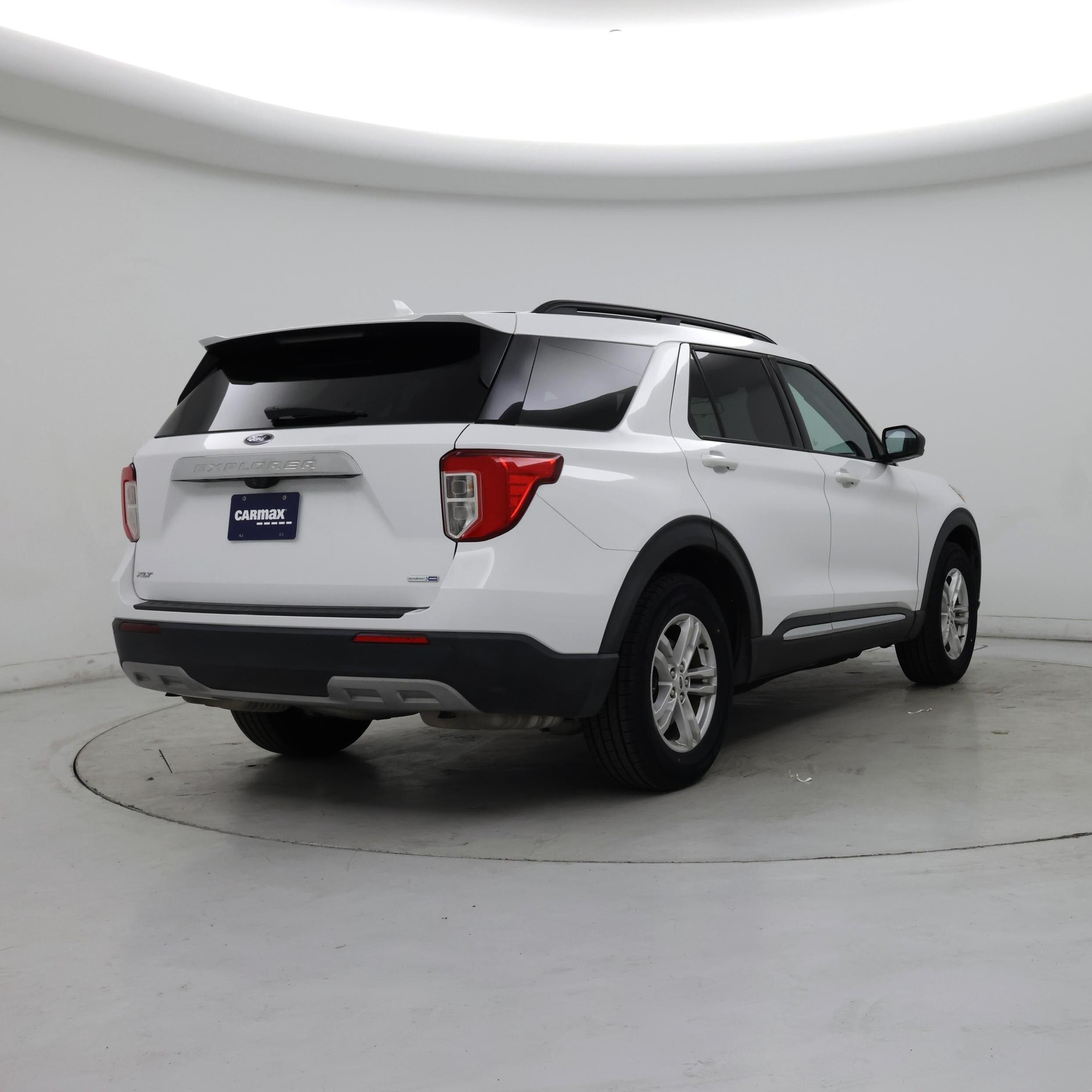 Thumbnail: 2020 Ford Explorer - 8