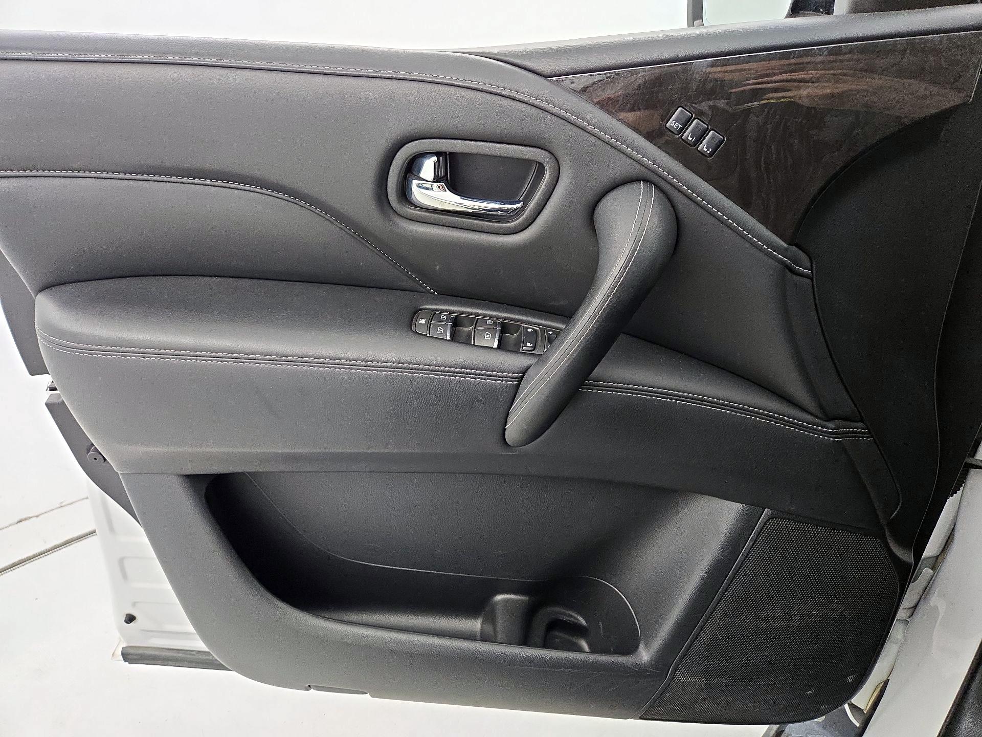 Thumbnail: 2024 INFINITI QX80 - 12