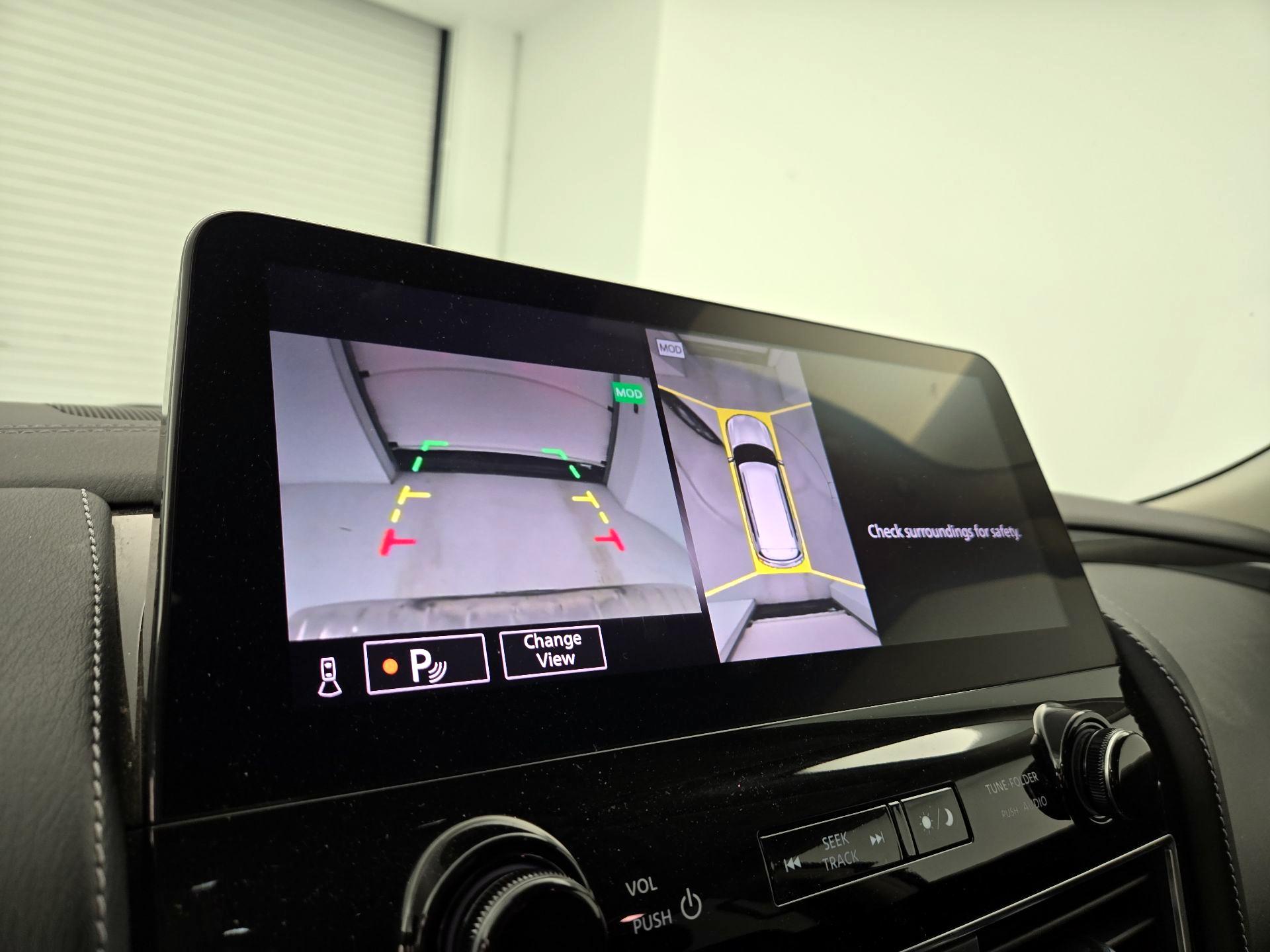 Thumbnail: 2024 INFINITI QX80 - 15