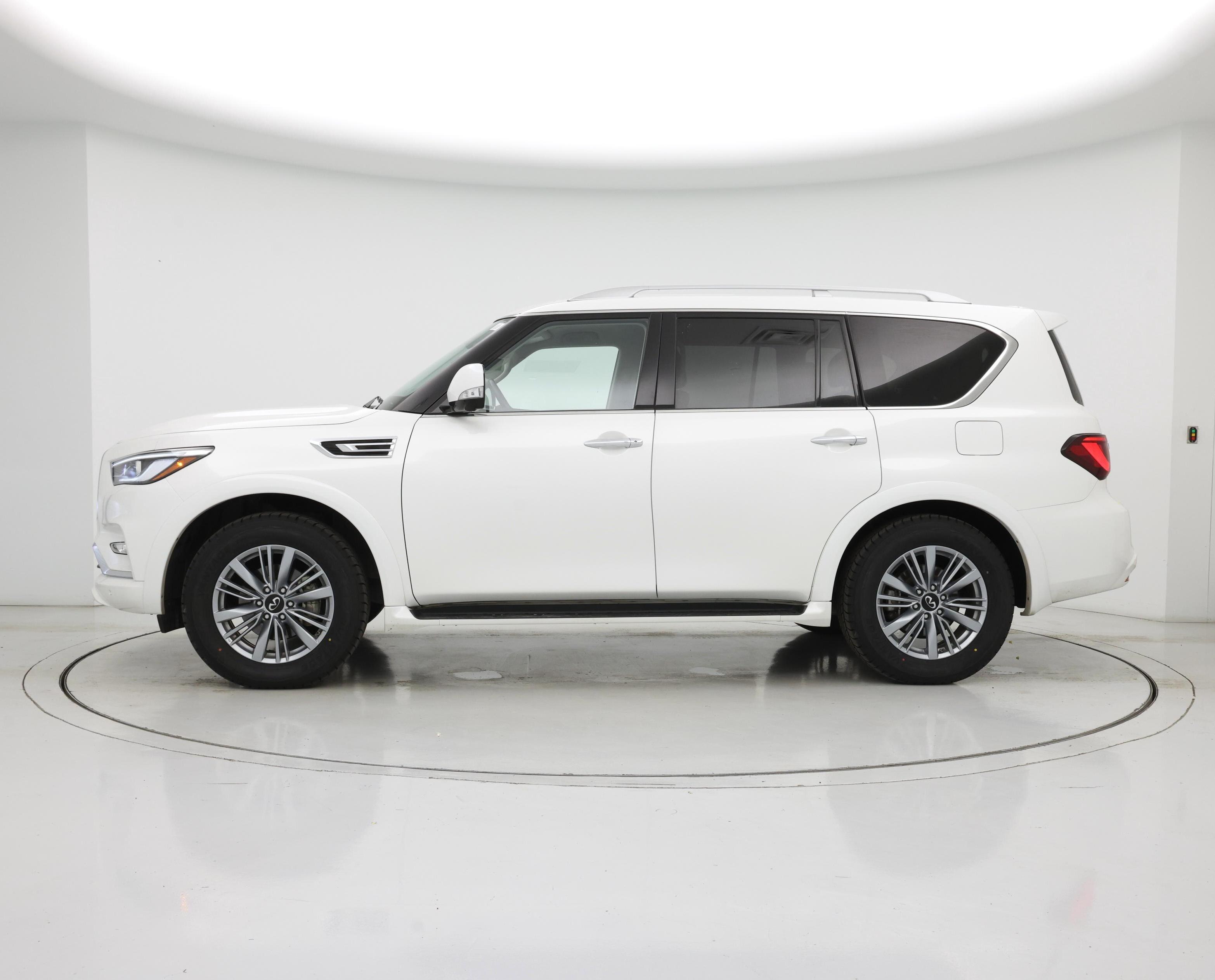Thumbnail: 2024 INFINITI QX80 - 3