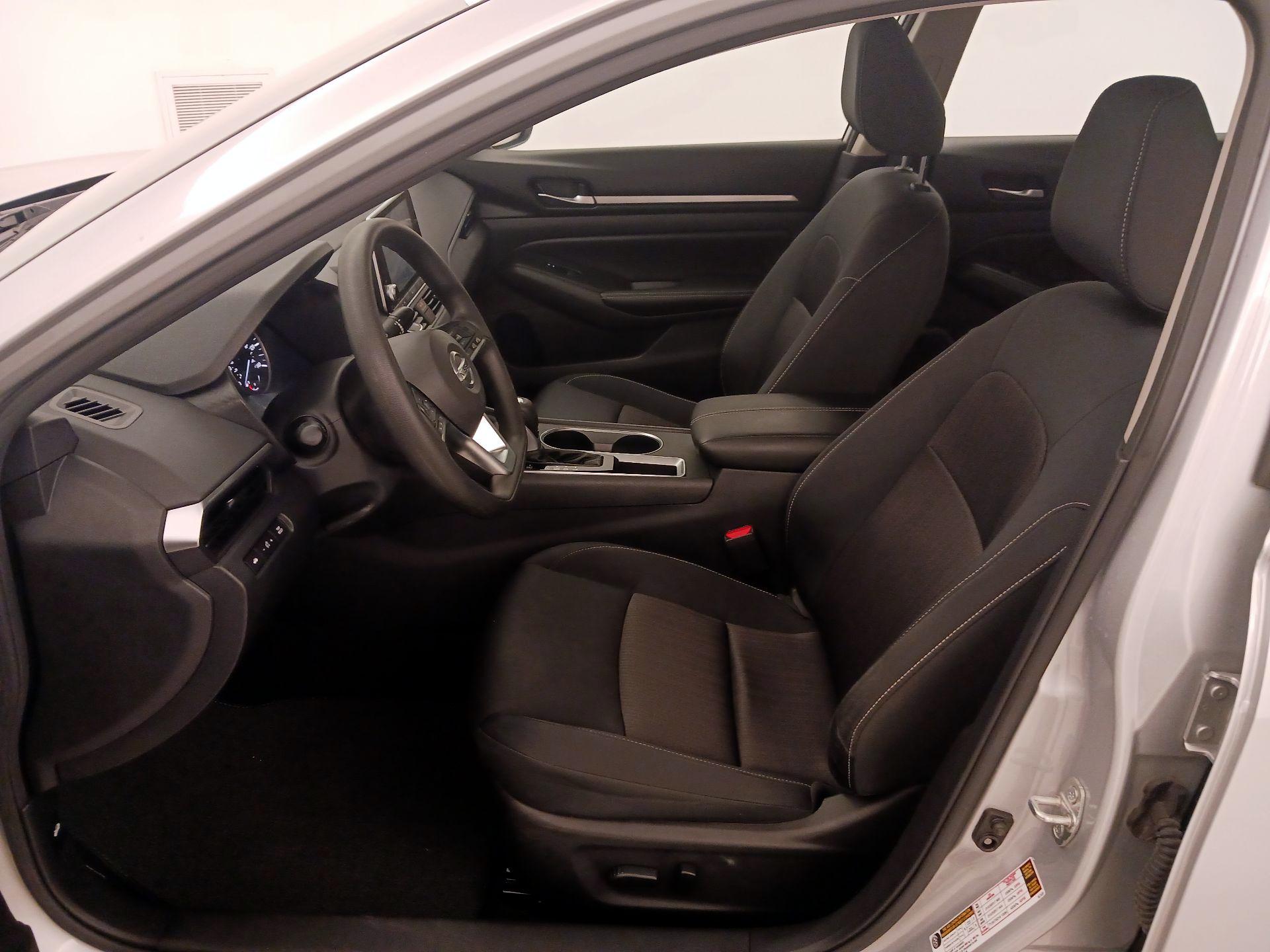 Thumbnail: 2022 Nissan Altima - 11