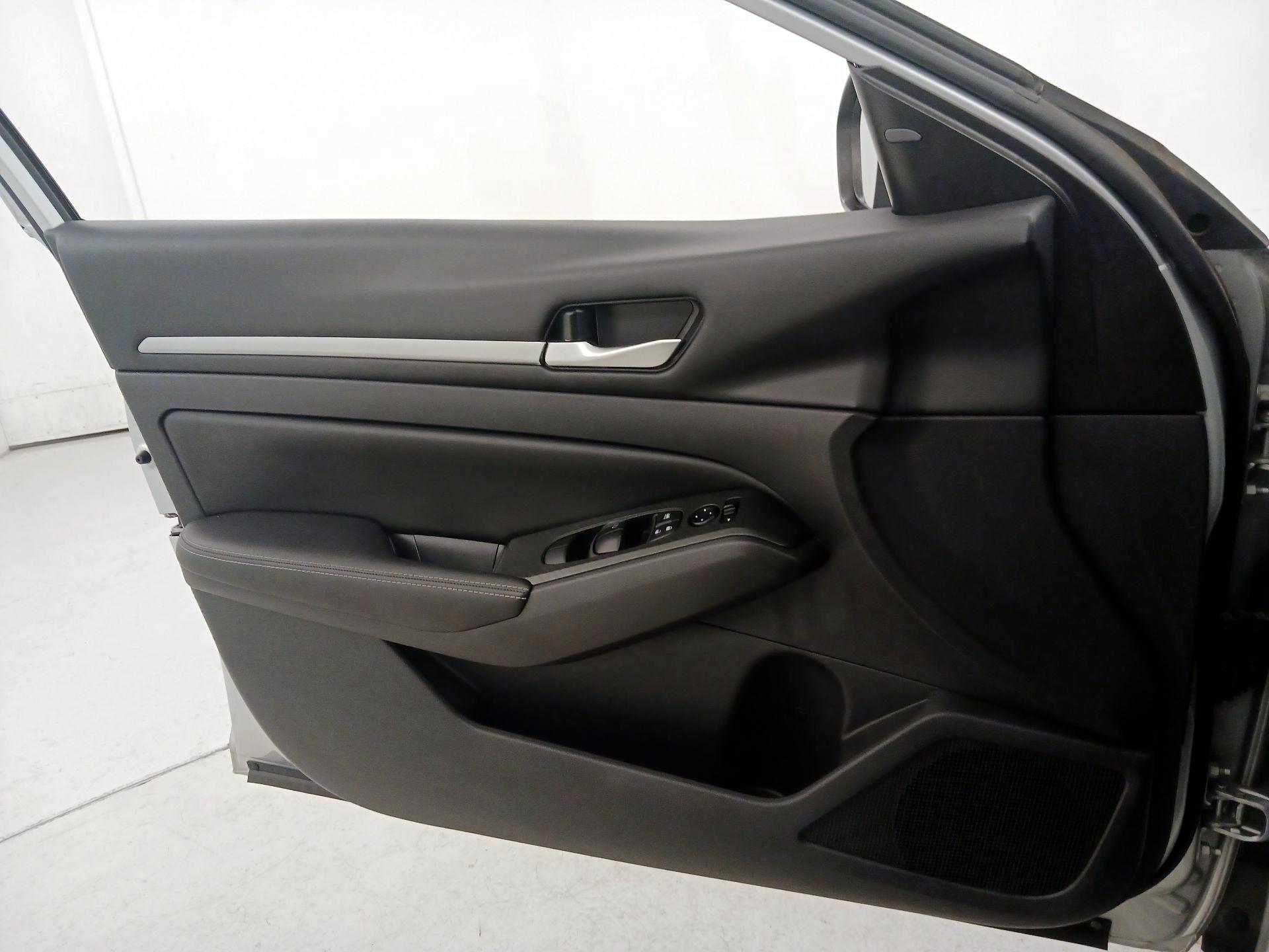 Thumbnail: 2022 Nissan Altima - 12