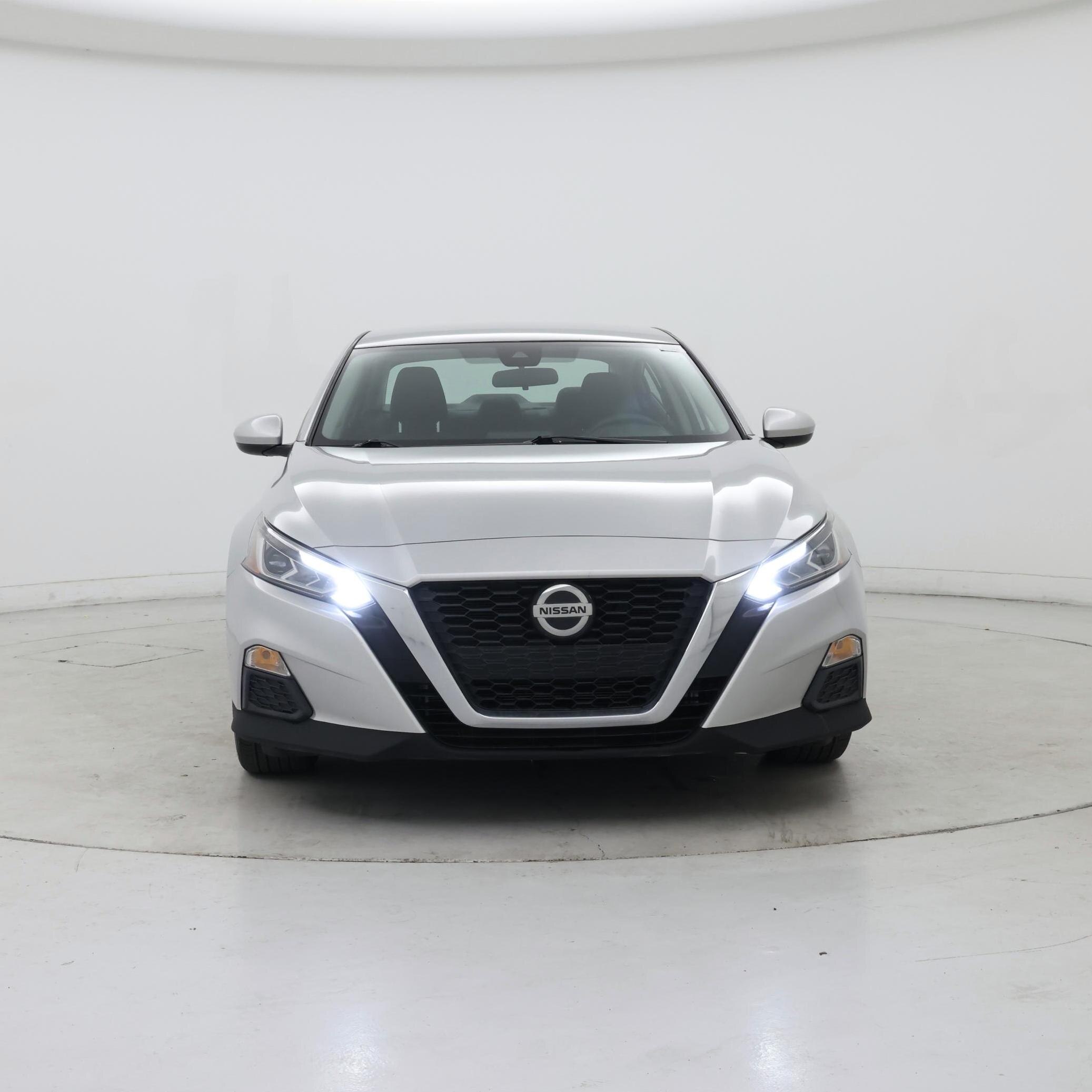 Thumbnail: 2022 Nissan Altima - 5