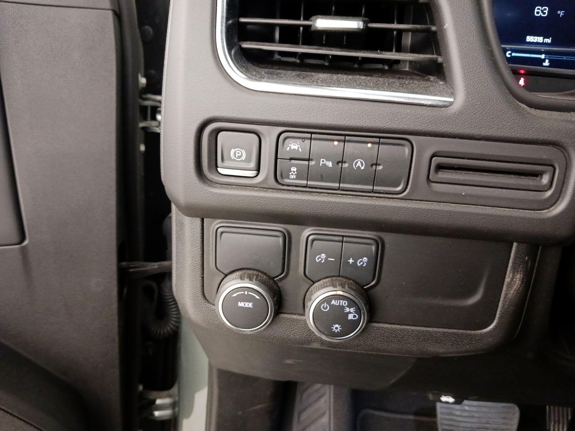 Thumbnail: 2023 Chevrolet Suburban - 13