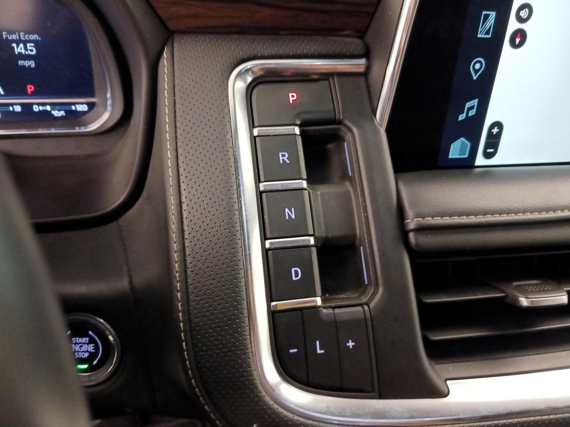 Thumbnail: 2023 Chevrolet Suburban - 18