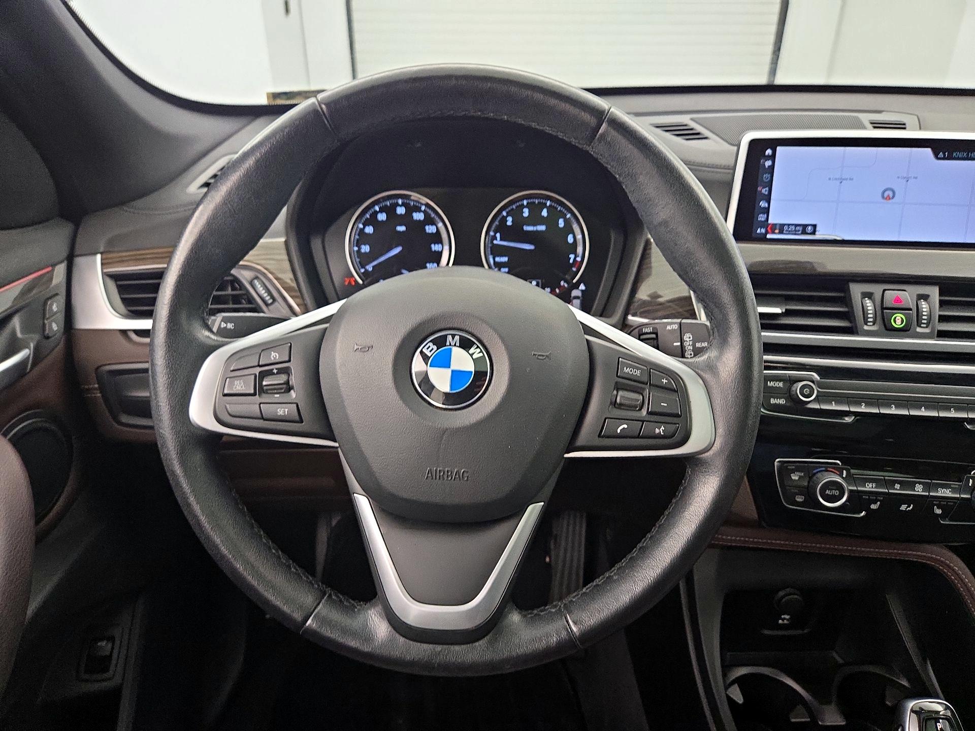 Thumbnail: 2021 BMW X1 - 10