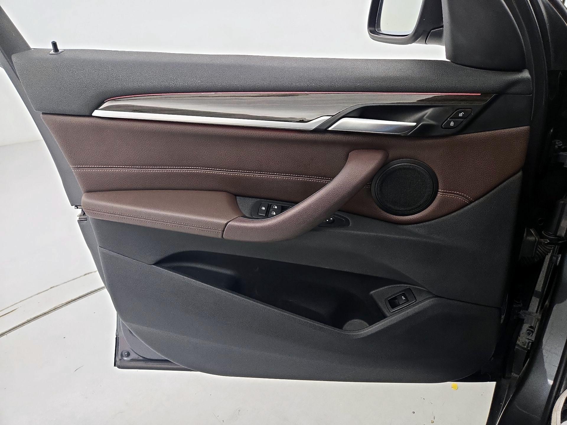 Thumbnail: 2021 BMW X1 - 12