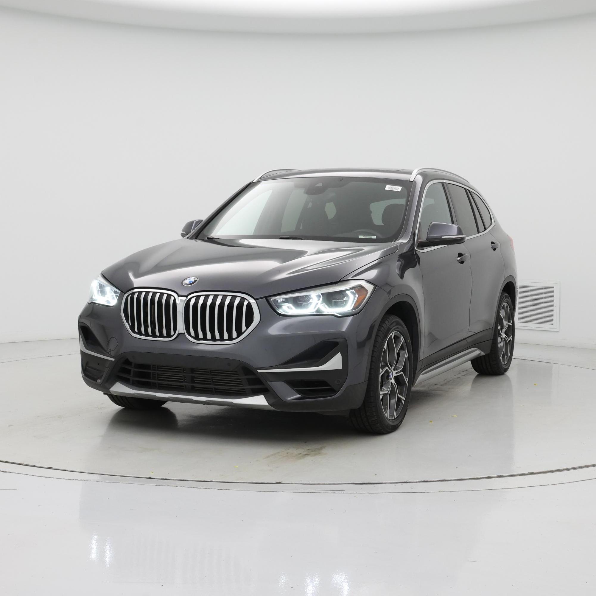 Thumbnail: 2021 BMW X1 - 4