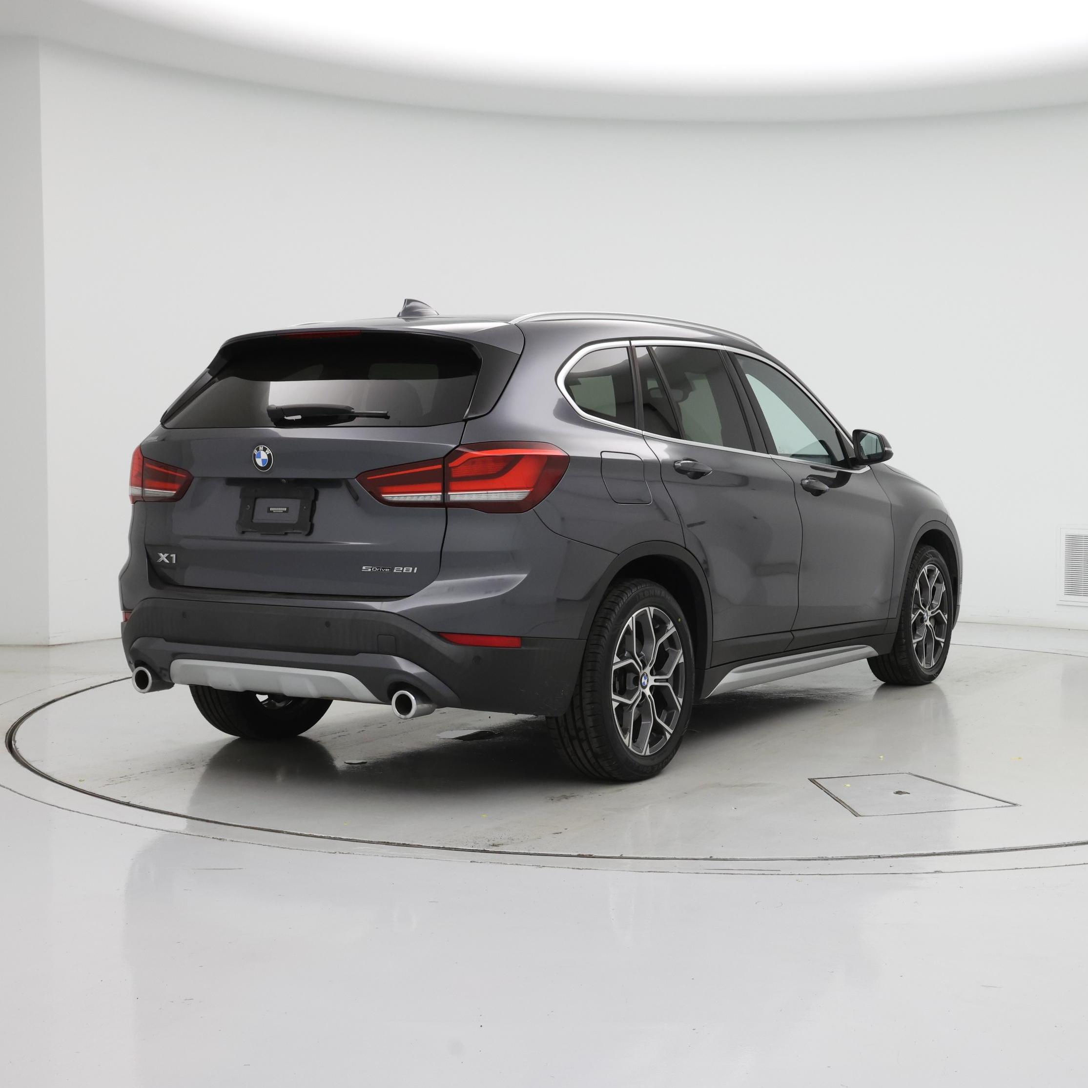 Thumbnail: 2021 BMW X1 - 8