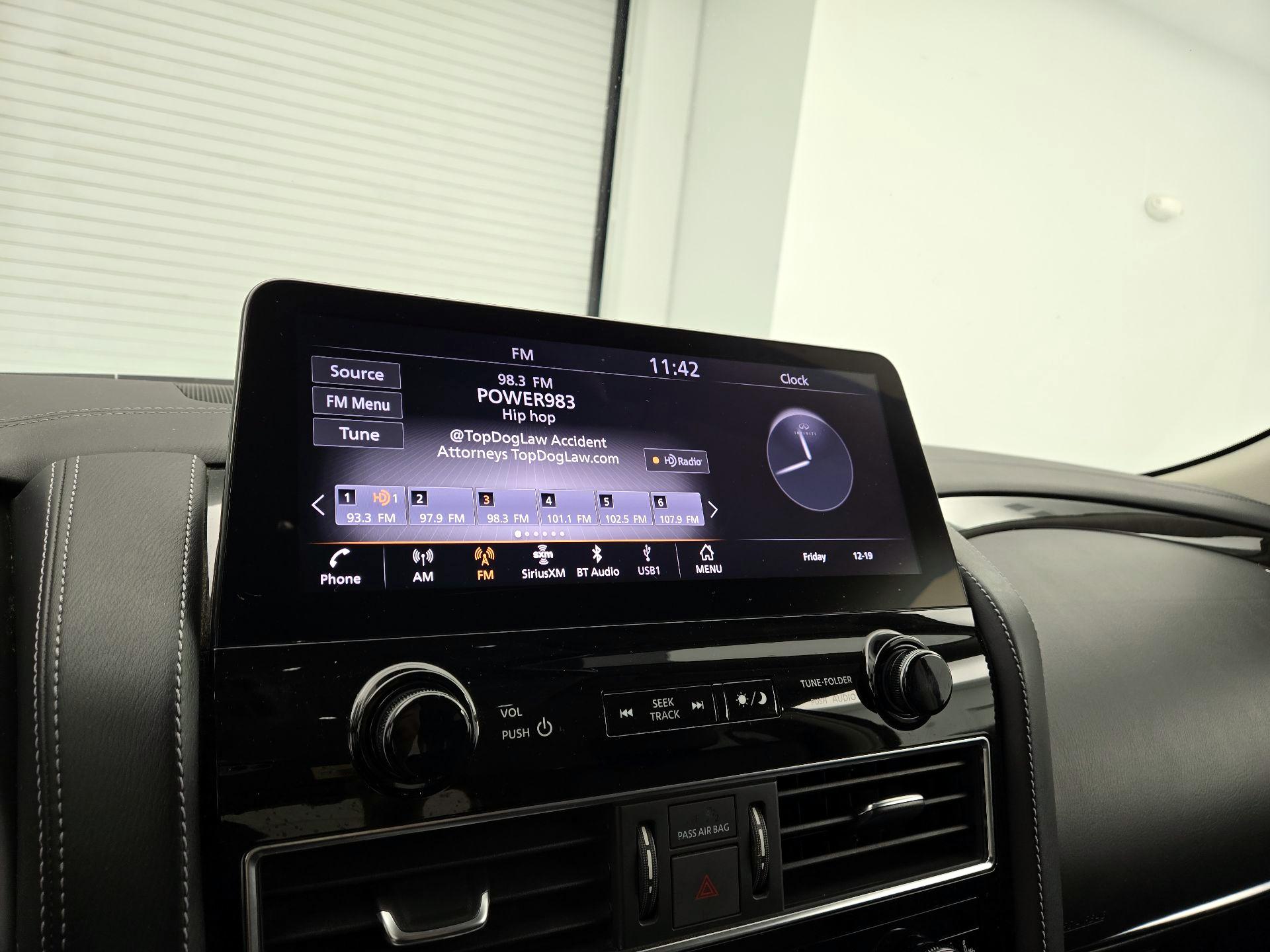 Thumbnail: 2024 INFINITI QX80 - 16