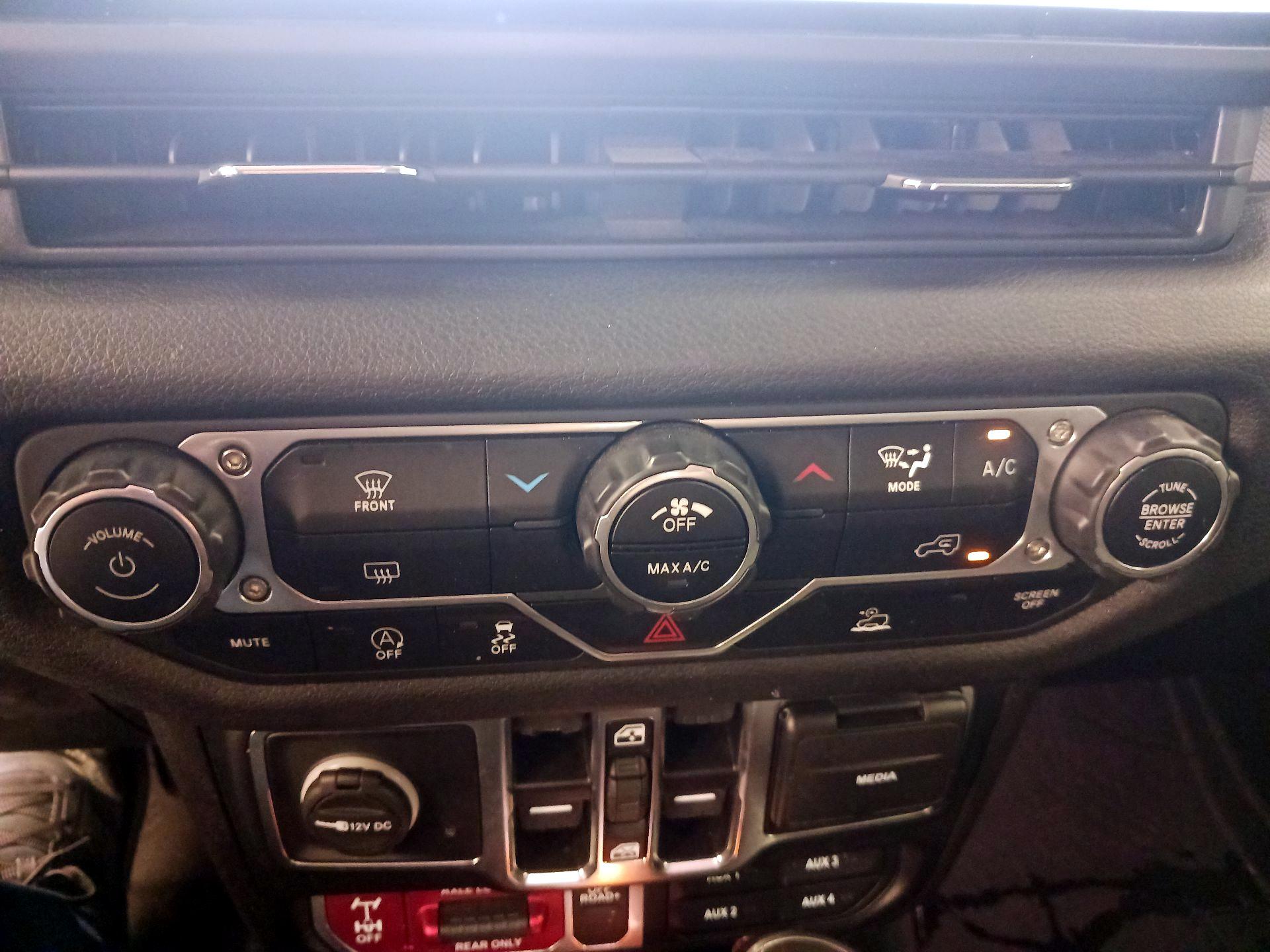 Thumbnail: 2024 Jeep Wrangler - 16