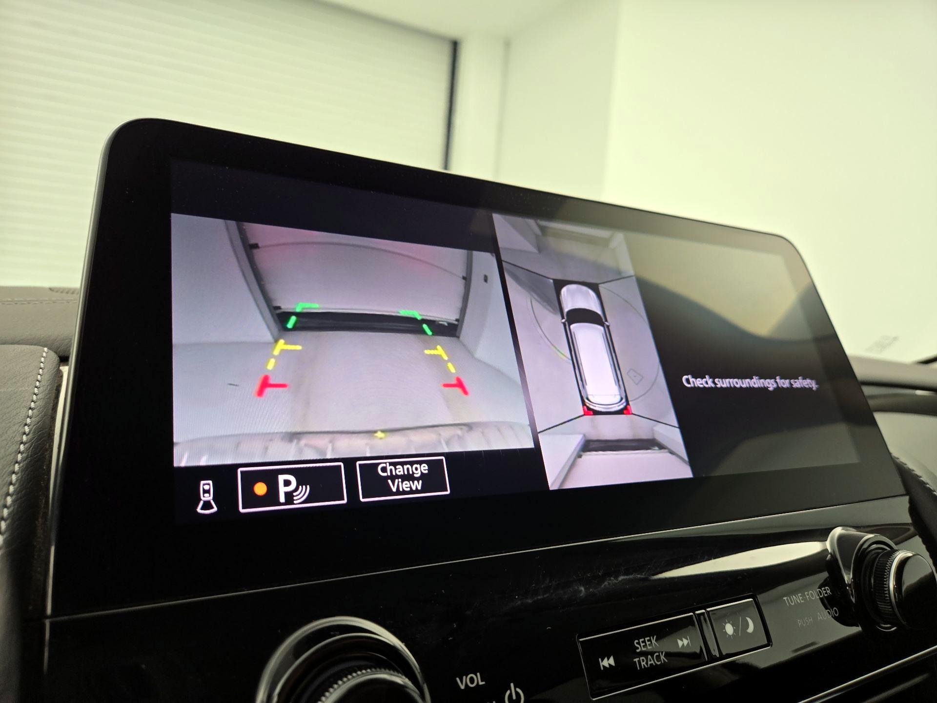 Thumbnail: 2024 INFINITI QX80 - 15